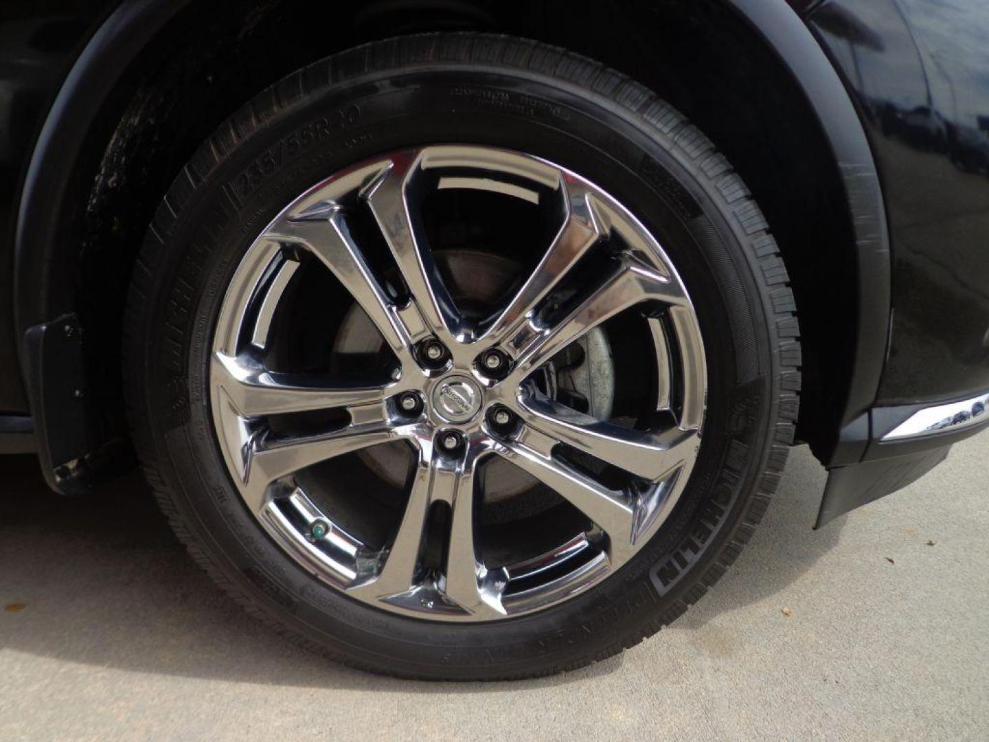 2017 BLACK NISSAN MURANO SL (5N1AZ2MH5HN) with an 3.5L engine, Continuously Variable transmission, located at 6610 L St., Omaha, NE, 68117, (402) 731-7800, 41.212872, -96.014702 - Photo#8