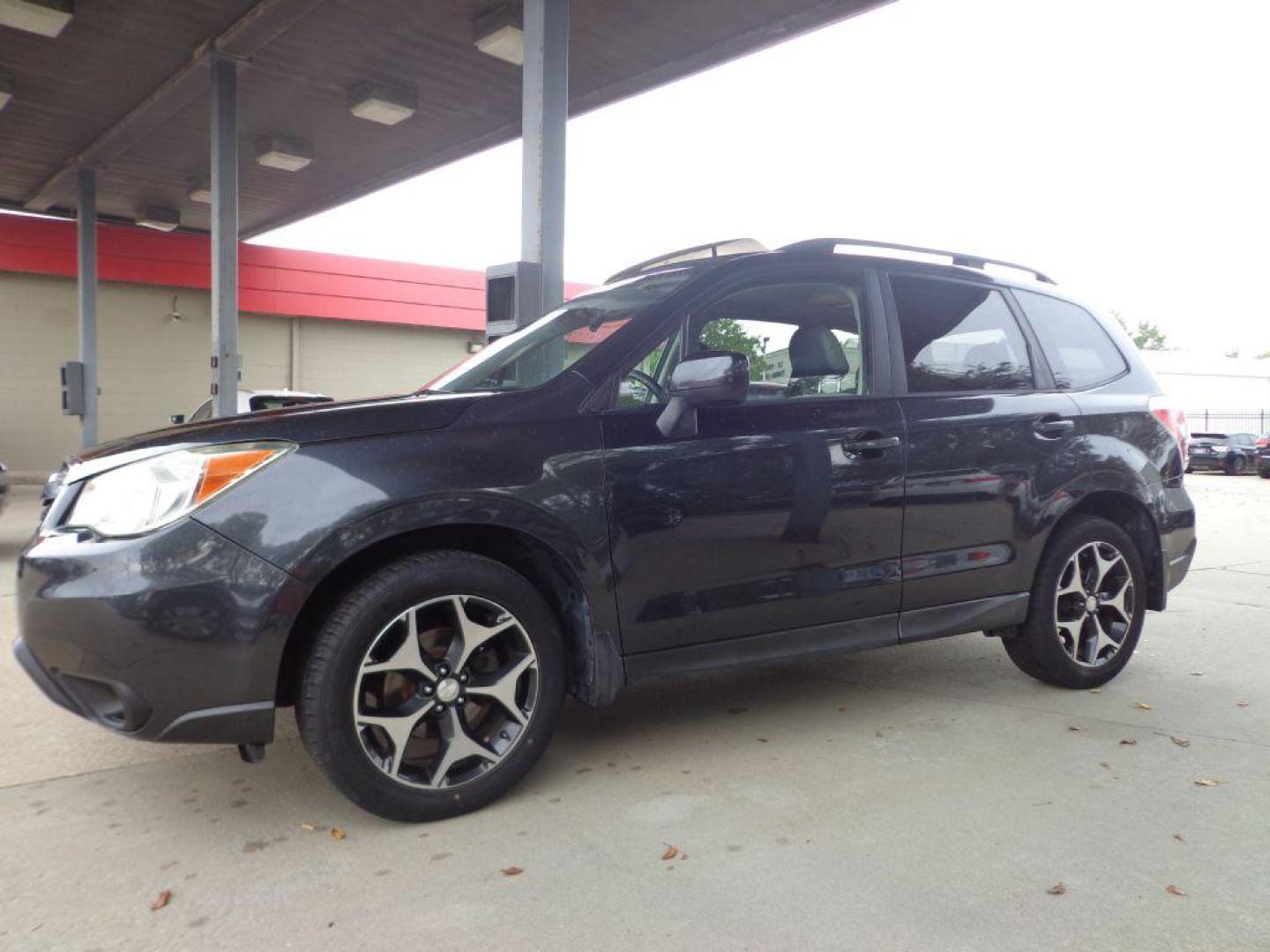 2014 GRAY SUBARU FORESTER 2.5I PREMIUM (JF2SJAGCXEH) with an 2.5L engine, Continuously Variable transmission, located at 6610 L St., Omaha, NE, 68117, (402) 731-7800, 41.212872, -96.014702 - THIS VEHICLE HAS A CLEAN TITLE WITH A FREE CARFAX PROVIDED! 1-OWNER, CLEAN CARFAX, LOW MILEAGE, FULLY INSPECTED, COMPLETELY RUST-FREE UNDERNEATH WITH HEATED SEATS, SUNROOF AND BACKUP CAM. *****We have found that most customers do the majority of their shopping online before visiting a dealership - Photo#0