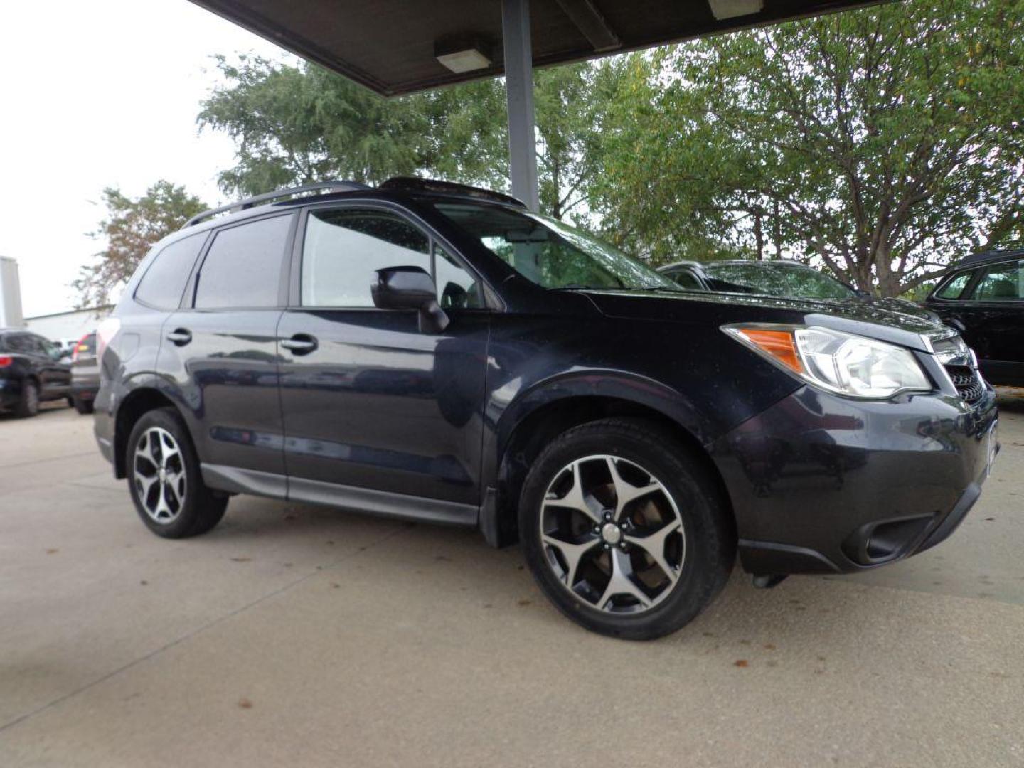 2014 GRAY SUBARU FORESTER 2.5I PREMIUM (JF2SJAGCXEH) with an 2.5L engine, Continuously Variable transmission, located at 6610 L St., Omaha, NE, 68117, (402) 731-7800, 41.212872, -96.014702 - THIS VEHICLE HAS A CLEAN TITLE WITH A FREE CARFAX PROVIDED! 1-OWNER, CLEAN CARFAX, LOW MILEAGE, FULLY INSPECTED, COMPLETELY RUST-FREE UNDERNEATH WITH HEATED SEATS, SUNROOF AND BACKUP CAM. *****We have found that most customers do the majority of their shopping online before visiting a dealership - Photo#2