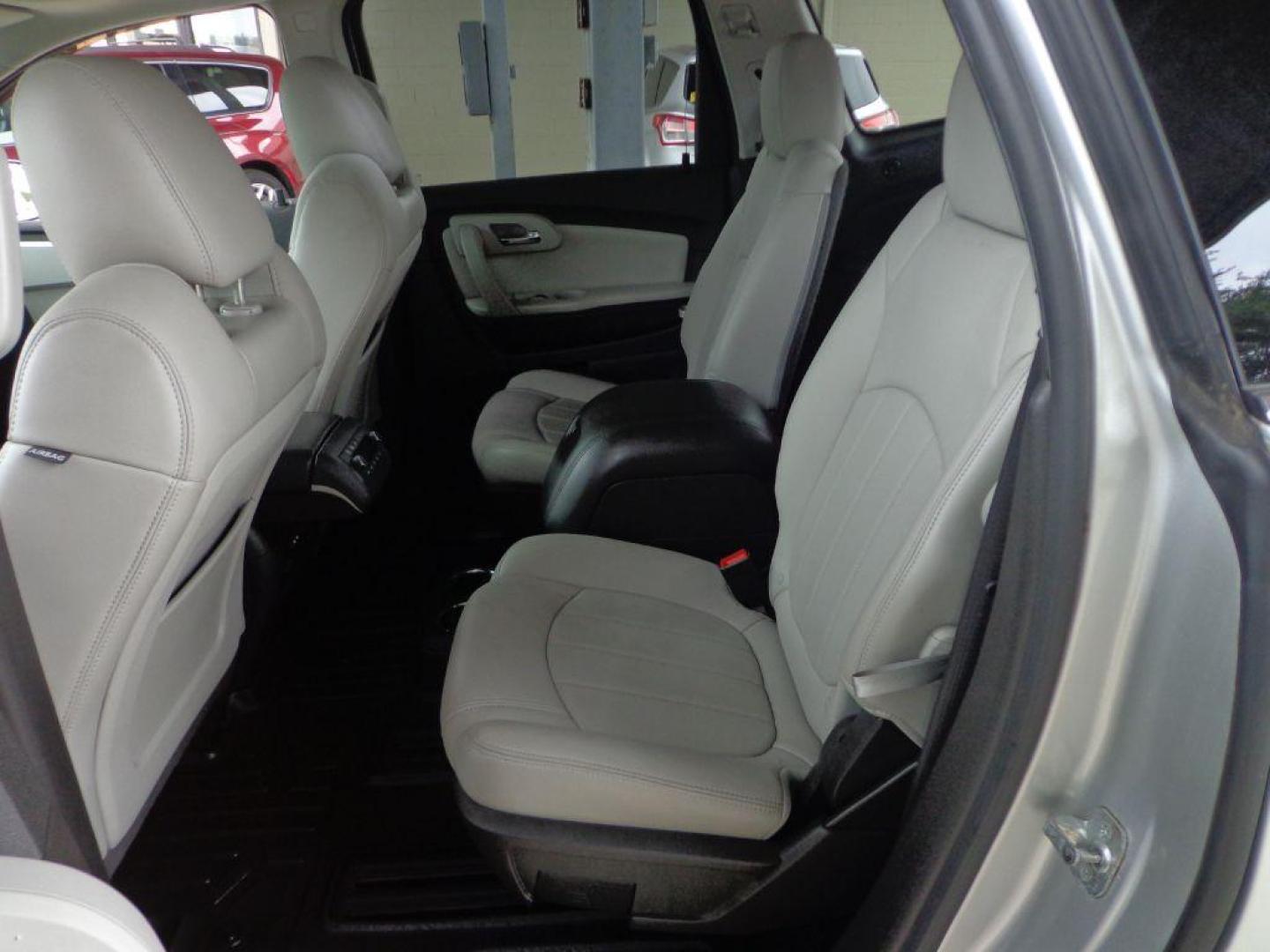 2011 SILVER CHEVROLET TRAVERSE LTZ (1GNKVLEDXBJ) with an 3.6L engine, Automatic transmission, located at 6610 L St., Omaha, NE, 68117, (402) 731-7800, 41.212872, -96.014702 - THIS VEHICLE HAS A CLEAN TITLE WITH A FREE CARFAX PROVIDED! SHARP LTZ WITH LOW MILEAGE, CLEAN CARFAX, SUNROOF, NAV, REAR ENTERTAINMENT, HEATED/COOLED FRONT SEATS, 2ND ROW CAPTAIN CHAIRS AND MUCH MORE! *****We have found that most customers do the majority of their shopping online before visiti - Photo#18