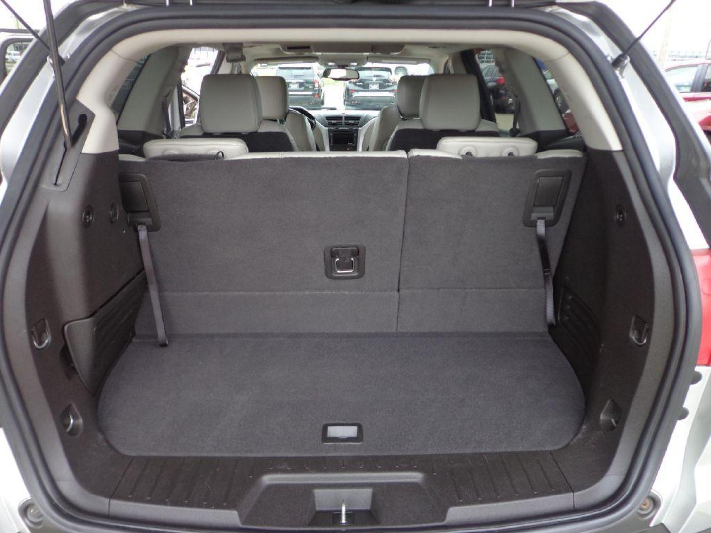 2011 SILVER CHEVROLET TRAVERSE LTZ (1GNKVLEDXBJ) with an 3.6L engine, Automatic transmission, located at 6610 L St., Omaha, NE, 68117, (402) 731-7800, 41.212872, -96.014702 - THIS VEHICLE HAS A CLEAN TITLE WITH A FREE CARFAX PROVIDED! SHARP LTZ WITH LOW MILEAGE, CLEAN CARFAX, SUNROOF, NAV, REAR ENTERTAINMENT, HEATED/COOLED FRONT SEATS, 2ND ROW CAPTAIN CHAIRS AND MUCH MORE! *****We have found that most customers do the majority of their shopping online before visiti - Photo#19