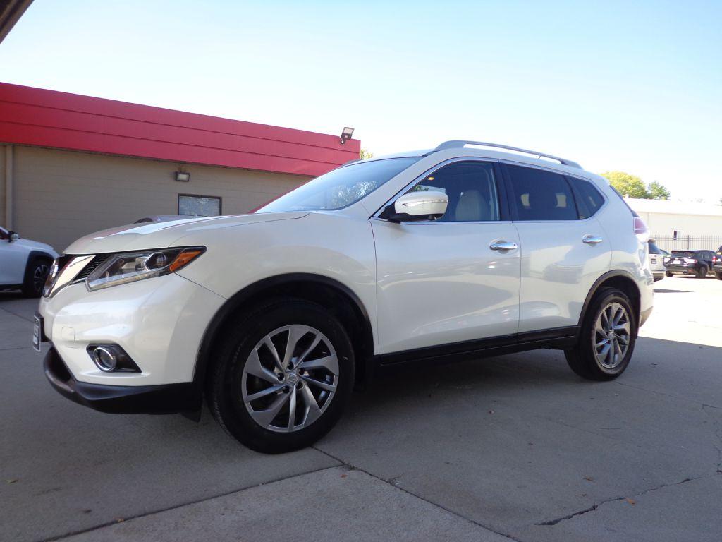 photo of 2015 NISSAN ROGUE SL
