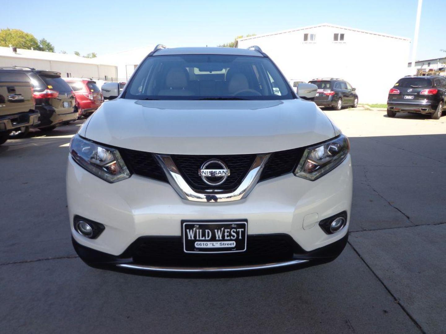 2015 WHITE NISSAN ROGUE SL (5N1AT2MV4FC) with an 2.5L engine, Continuously Variable transmission, located at 6610 L St., Omaha, NE, 68117, (402) 731-7800, 41.212872, -96.014702 - THIS VEHICLE HAS A CLEAN TITLE WITH A FREE CARFAX PROVIDED! 1-OWNER, CLEAN CARFAX, LOW MILEAGE, PANORAMIC ROOF, LED HEADLIGHTS, NAV, BLIND SPOT MONITORING, LANE DEPARTURE WARNING, FRONT COLISION WARNING, MOVING OBJECT DETECTION AND NEWER TIRES! *****We have found that most customers do the m - Photo#1