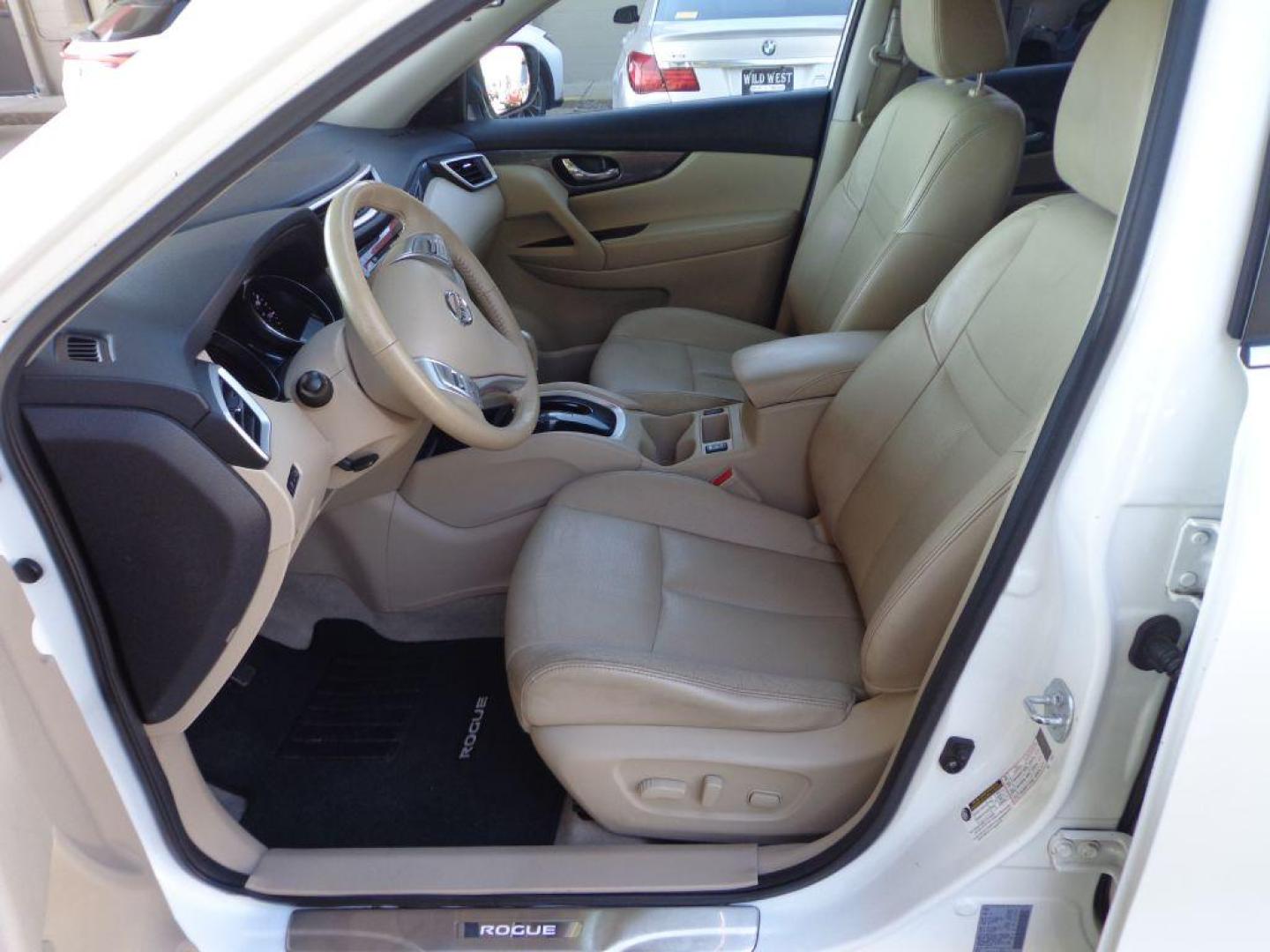 2015 WHITE NISSAN ROGUE SL (5N1AT2MV4FC) with an 2.5L engine, Continuously Variable transmission, located at 6610 L St., Omaha, NE, 68117, (402) 731-7800, 41.212872, -96.014702 - THIS VEHICLE HAS A CLEAN TITLE WITH A FREE CARFAX PROVIDED! 1-OWNER, CLEAN CARFAX, LOW MILEAGE, PANORAMIC ROOF, LED HEADLIGHTS, NAV, BLIND SPOT MONITORING, LANE DEPARTURE WARNING, FRONT COLISION WARNING, MOVING OBJECT DETECTION AND NEWER TIRES! *****We have found that most customers do the m - Photo#11