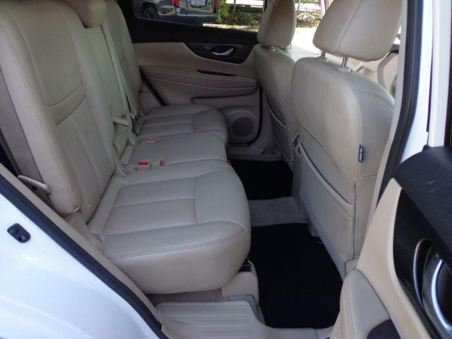 2015 WHITE NISSAN ROGUE SL (5N1AT2MV4FC) with an 2.5L engine, Continuously Variable transmission, located at 6610 L St., Omaha, NE, 68117, (402) 731-7800, 41.212872, -96.014702 - THIS VEHICLE HAS A CLEAN TITLE WITH A FREE CARFAX PROVIDED! 1-OWNER, CLEAN CARFAX, LOW MILEAGE, PANORAMIC ROOF, LED HEADLIGHTS, NAV, BLIND SPOT MONITORING, LANE DEPARTURE WARNING, FRONT COLISION WARNING, MOVING OBJECT DETECTION AND NEWER TIRES! *****We have found that most customers do the m - Photo#17