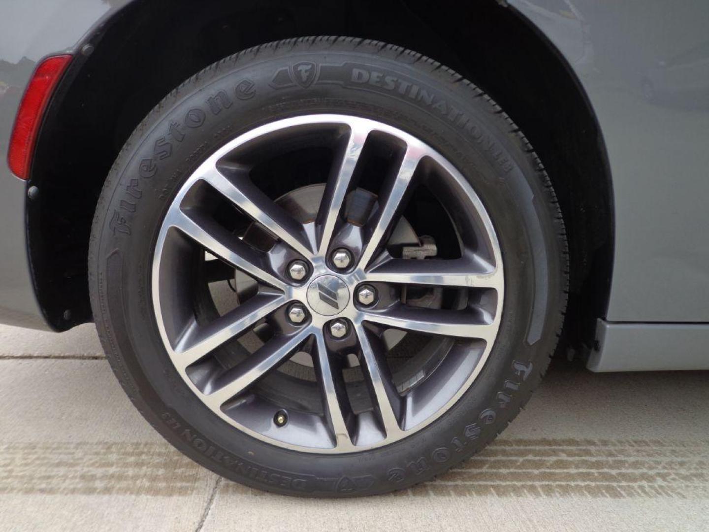 2018 GRAY DODGE CHARGER GT (2C3CDXJG3JH) with an 3.6L engine, Automatic transmission, located at 6610 L St., Omaha, NE, 68117, (402) 731-7800, 41.212872, -96.014702 - THIS VEHICLE HAS A CLEAN TITLE WITH A FREE CARFAX PROVIDED! 2-OWNER, CLEAN CARFAX, LOW MILEAGE, BLIND SPOT/CROSS PATH DETECTION, HID HEADLIGHTS, HEATED/COOLED SEATS, NAVIGATION, GT PERFORMANCE PACKAGE, SUNROOF, BEATS AUDIO AND NEWER TIRES! *****We have found that most customers do the majority - Photo#9
