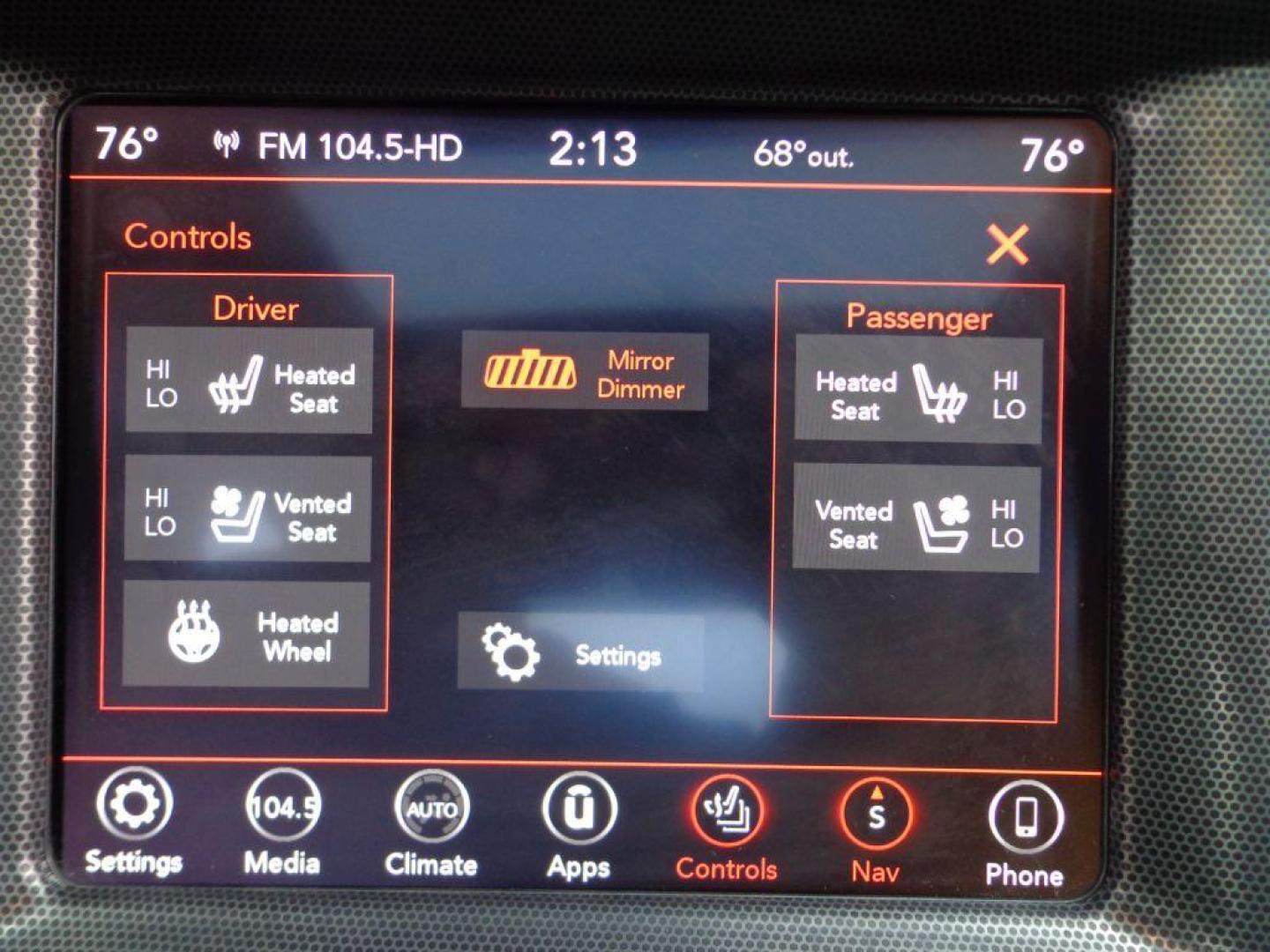 2018 GRAY DODGE CHARGER GT (2C3CDXJG3JH) with an 3.6L engine, Automatic transmission, located at 6610 L St., Omaha, NE, 68117, (402) 731-7800, 41.212872, -96.014702 - THIS VEHICLE HAS A CLEAN TITLE WITH A FREE CARFAX PROVIDED! 2-OWNER, CLEAN CARFAX, LOW MILEAGE, BLIND SPOT/CROSS PATH DETECTION, HID HEADLIGHTS, HEATED/COOLED SEATS, NAVIGATION, GT PERFORMANCE PACKAGE, SUNROOF, BEATS AUDIO AND NEWER TIRES! *****We have found that most customers do the majority - Photo#23
