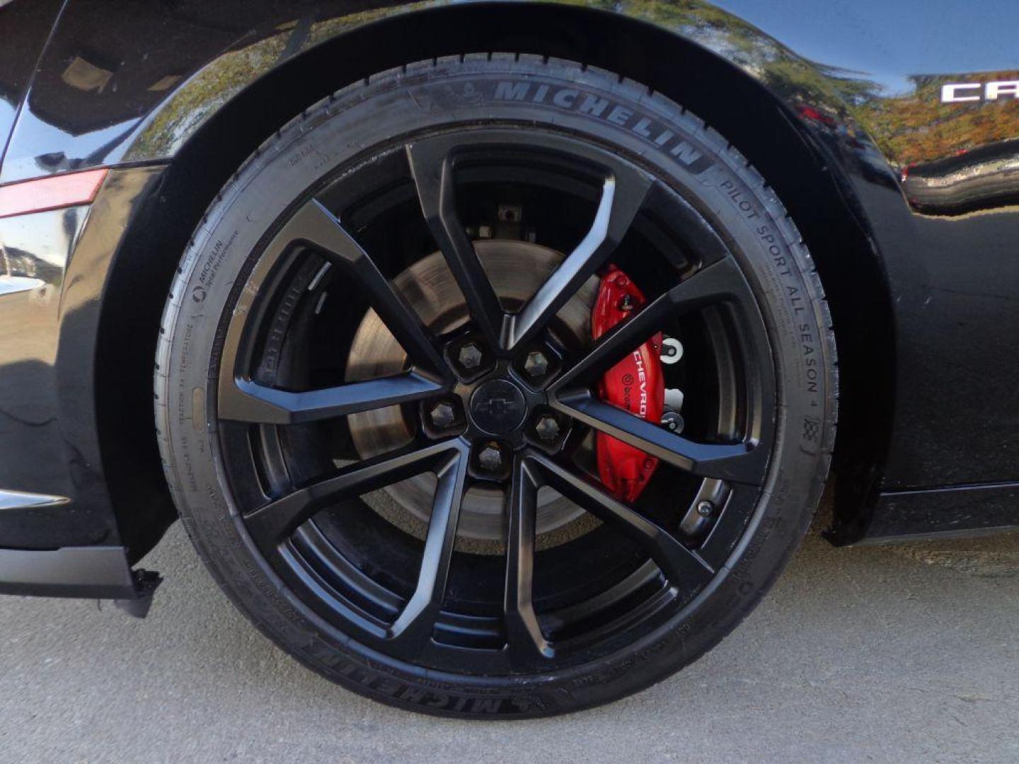 2013 BLACK CHEVROLET CAMARO 2SS (2G1FT1EW7D9) with an 6.2L engine, 6-Speed Manual transmission, located at 6610 L St., Omaha, NE, 68117, (402) 731-7800, 41.212872, -96.014702 - Photo#7