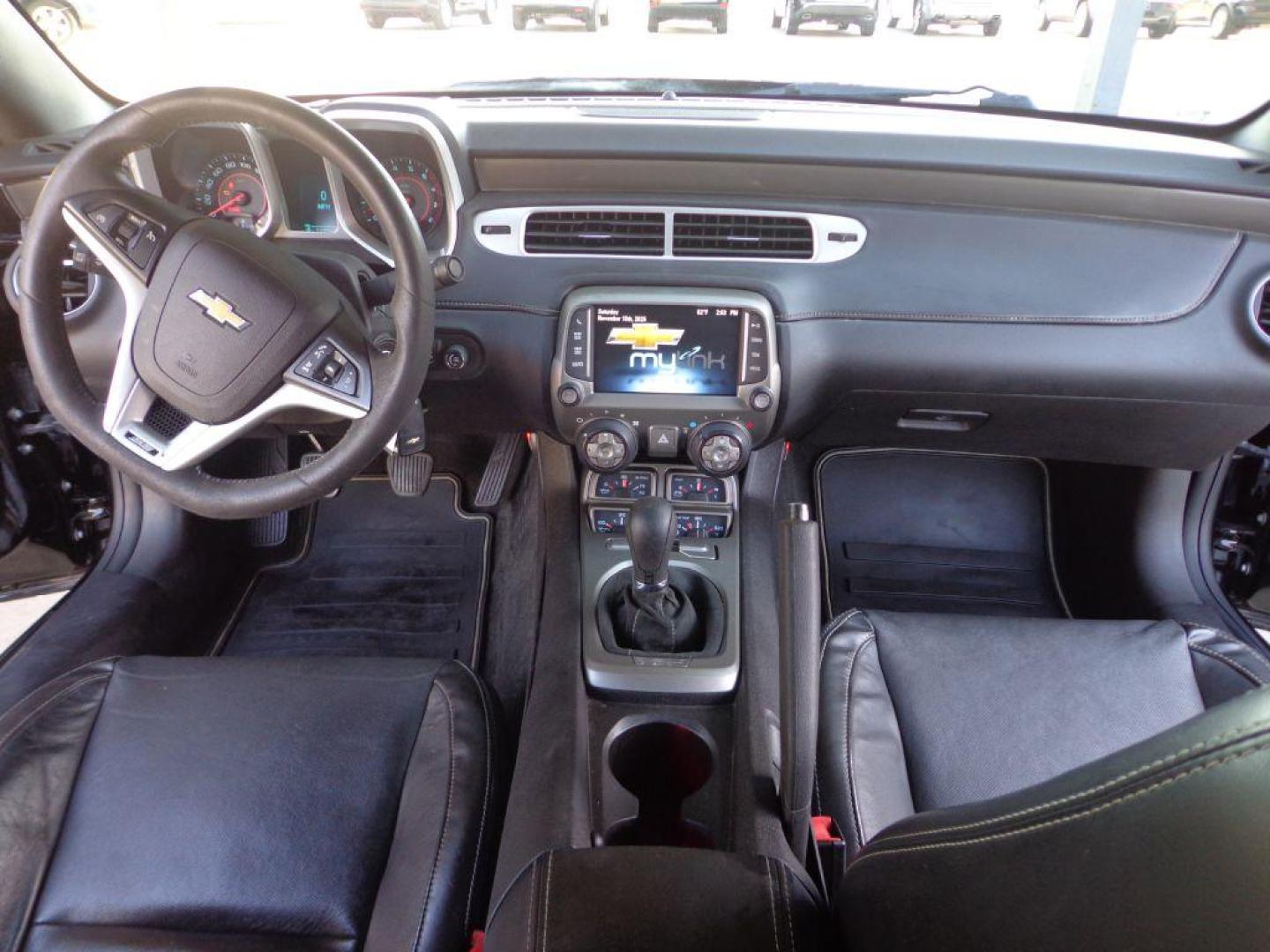 2013 BLACK CHEVROLET CAMARO 2SS (2G1FT1EW7D9) with an 6.2L engine, 6-Speed Manual transmission, located at 6610 L St., Omaha, NE, 68117, (402) 731-7800, 41.212872, -96.014702 - Photo#17