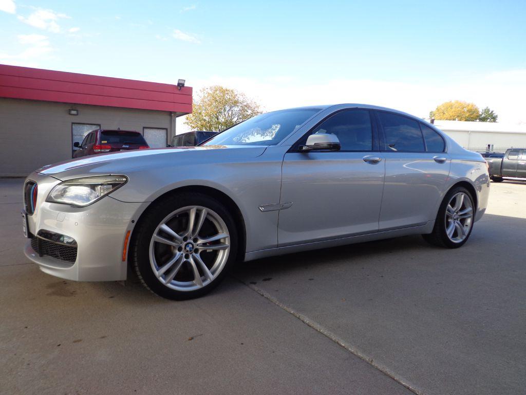 photo of 2014 BMW 750 I