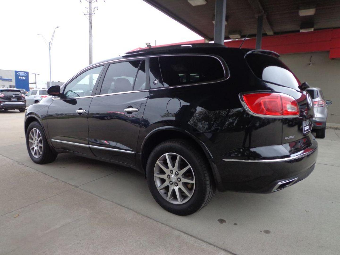 2014 BLACK BUICK ENCLAVE LEATHER (5GAKVBKD8EJ) with an 3.6L engine, Automatic transmission, located at 6610 L St., Omaha, NE, 68117, (402) 731-7800, 41.212872, -96.014702 - Photo#5