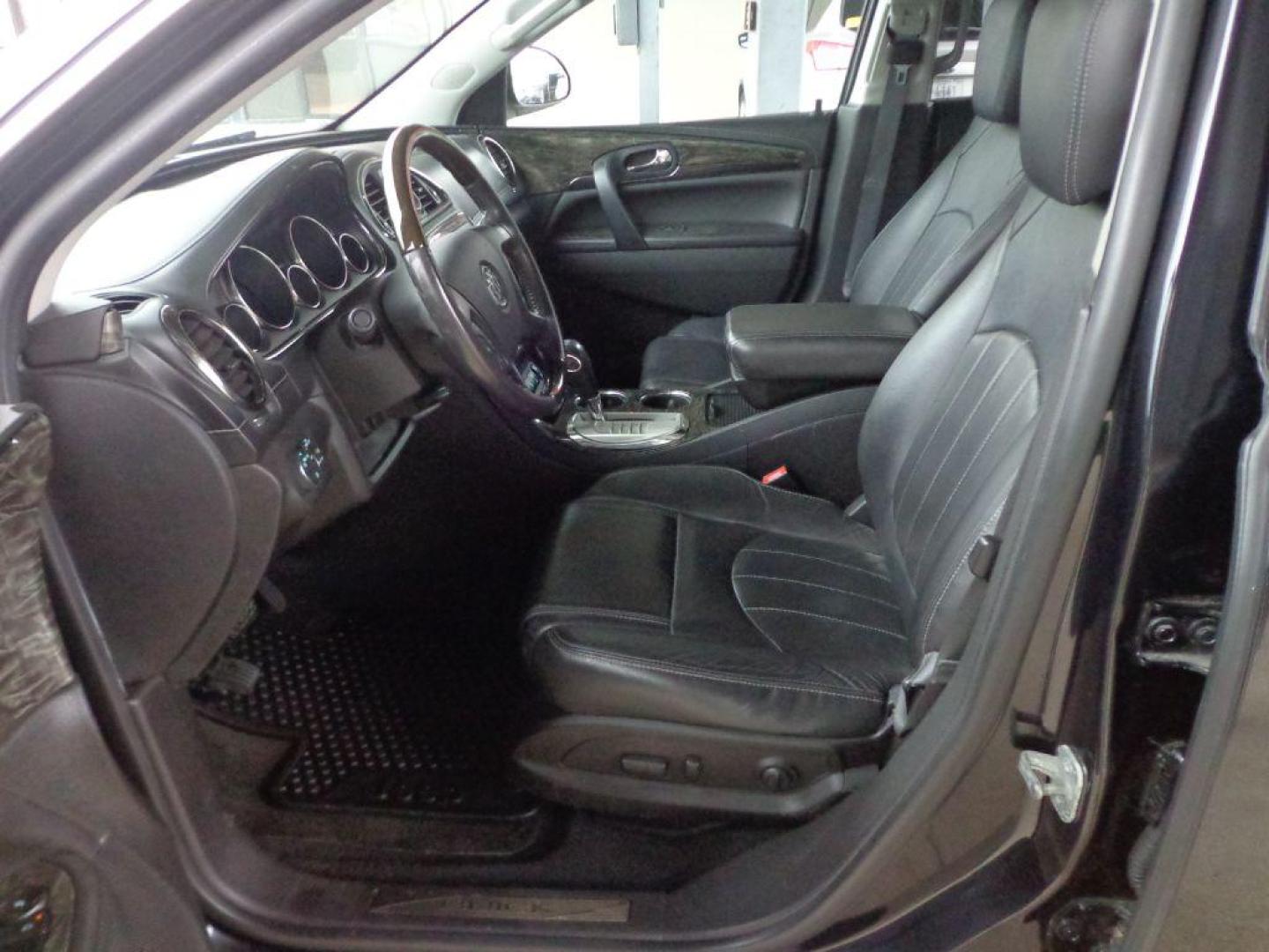2014 BLACK BUICK ENCLAVE LEATHER (5GAKVBKD8EJ) with an 3.6L engine, Automatic transmission, located at 6610 L St., Omaha, NE, 68117, (402) 731-7800, 41.212872, -96.014702 - Photo#8
