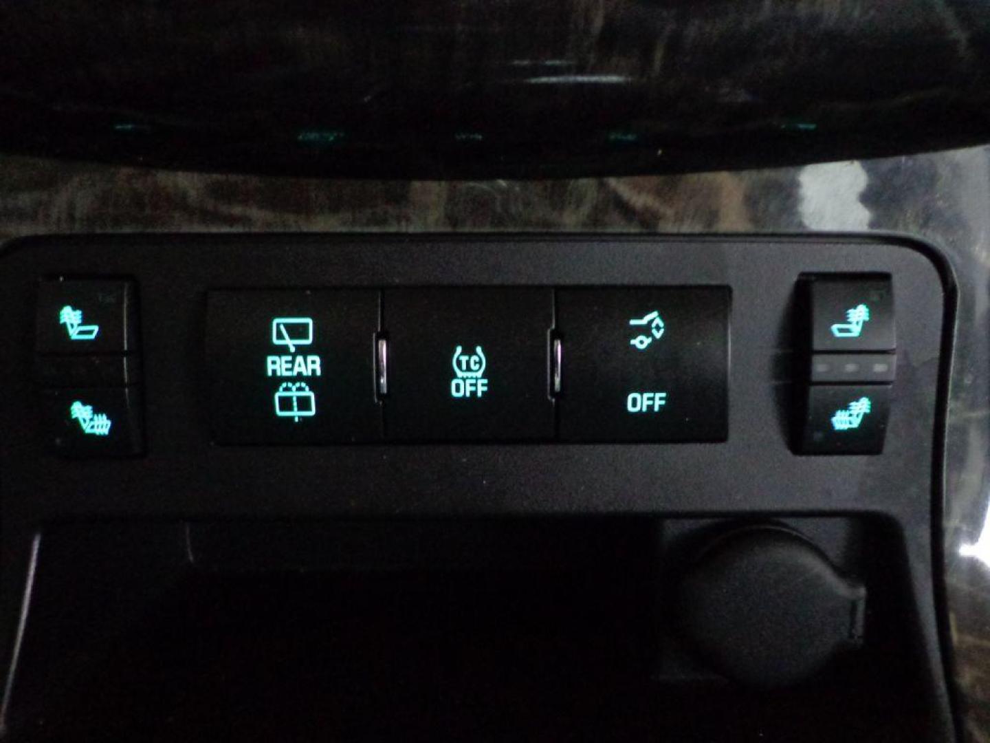 2014 BLACK BUICK ENCLAVE LEATHER (5GAKVBKD8EJ) with an 3.6L engine, Automatic transmission, located at 6610 L St., Omaha, NE, 68117, (402) 731-7800, 41.212872, -96.014702 - Photo#19