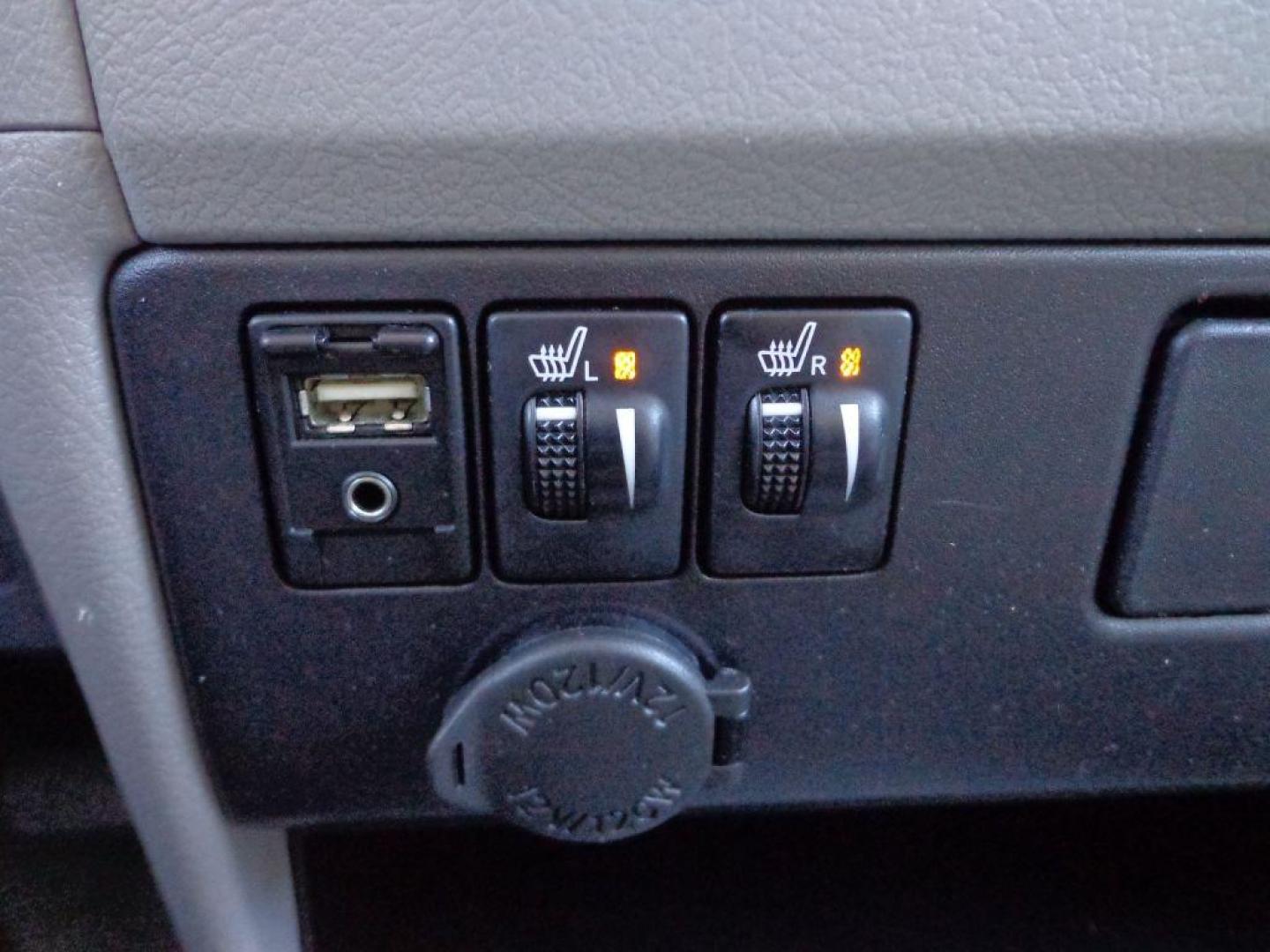 2017 BLACK TOYOTA SIENNA XLE (5TDDZ3DC2HS) with an 3.5L engine, Automatic transmission, located at 6610 L St., Omaha, NE, 68117, (402) 731-7800, 41.212872, -96.014702 - THIS VEHICLE HAS A CLEAN TITLE WITH A FREE CARFAX PROVIDED! SHARP LOW MILE XLE AWD LOADED WITH HEATED LEATHER, REAR CAPTAIN CHAIRS, SUNROOF, NAV, BACKUP CAM, BLIND SPOT ASSIST AND NEWER TIRES! *****We have found that most customers do the majority of their shopping online before visiting a deal - Photo#23