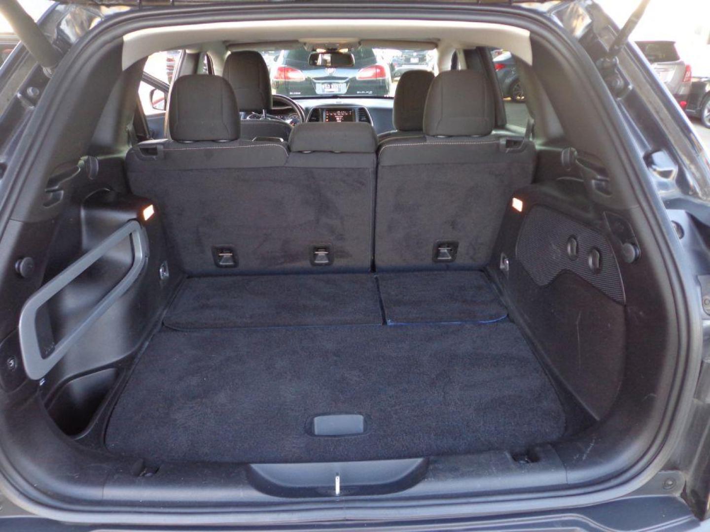 2015 BLACK JEEP CHEROKEE ALTITUDE (1C4PJMCS8FW) with an 3.2L engine, Automatic transmission, located at 6610 L St., Omaha, NE, 68117, (402) 731-7800, 41.212872, -96.014702 - THIS VEHICLE HAS A CLEAN TITLE WITH A FREE CARFAX PROVIDED! SHARP LOOKING LOW MILE JEEP WITH A CLEAN CARFAX, ALTITUDE BLACKOUT PACKAGE, V6, HEATED SEATS/ WHEEL, PANORAMIC ROOF AND NEWER TIRES! *****We have found that most customers do the majority of their shopping online before visiting a deale - Photo#20