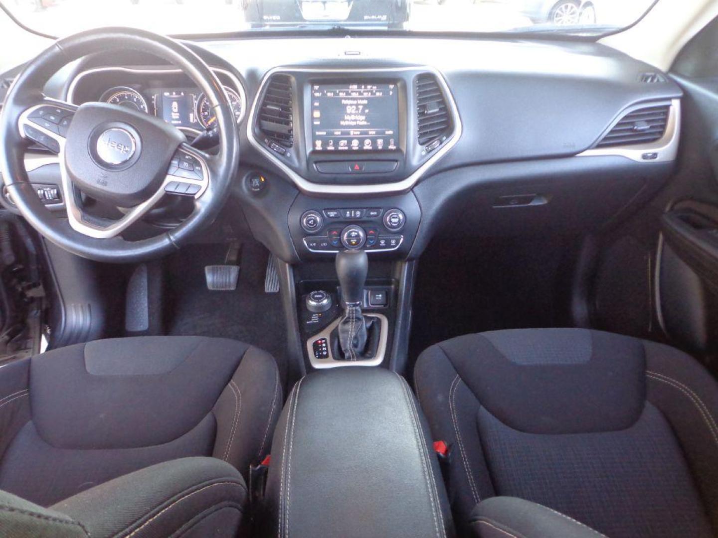 2015 BLACK JEEP CHEROKEE ALTITUDE (1C4PJMCS8FW) with an 3.2L engine, Automatic transmission, located at 6610 L St., Omaha, NE, 68117, (402) 731-7800, 41.212872, -96.014702 - THIS VEHICLE HAS A CLEAN TITLE WITH A FREE CARFAX PROVIDED! SHARP LOOKING LOW MILE JEEP WITH A CLEAN CARFAX, ALTITUDE BLACKOUT PACKAGE, V6, HEATED SEATS/ WHEEL, PANORAMIC ROOF AND NEWER TIRES! *****We have found that most customers do the majority of their shopping online before visiting a deale - Photo#22