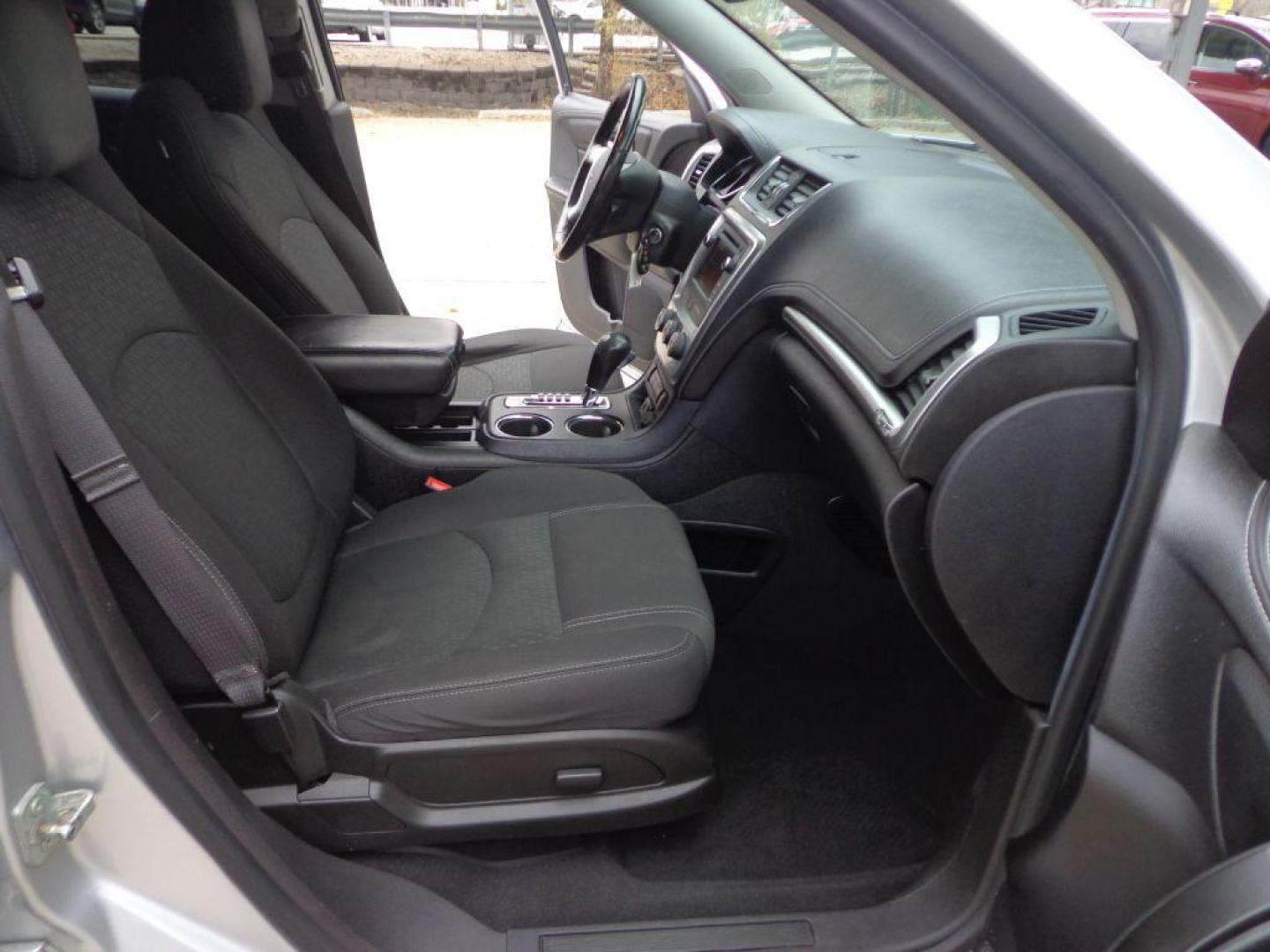 2015 SILVER GMC ACADIA SLE-2 (1GKKVPKD9FJ) with an 3.6L engine, Automatic transmission, located at 6610 L St., Omaha, NE, 68117, (402) 731-7800, 41.212872, -96.014702 - THIS VEHICLE HAS A BEEN FULLY INSPECTED AND HAS A CLEAN TITLE WITH A FREE CARFAX REPORT PROVIDED! 2-OWNER, CLEAN CARFAX, LOW MILEAGE, HEATED SEATS, 3RD ROW, SUNROOF, BACKUP CAM AND NEWER TIRES! *****We have found that most customers do the majority of their shopping online before visiting a eal - Photo#16