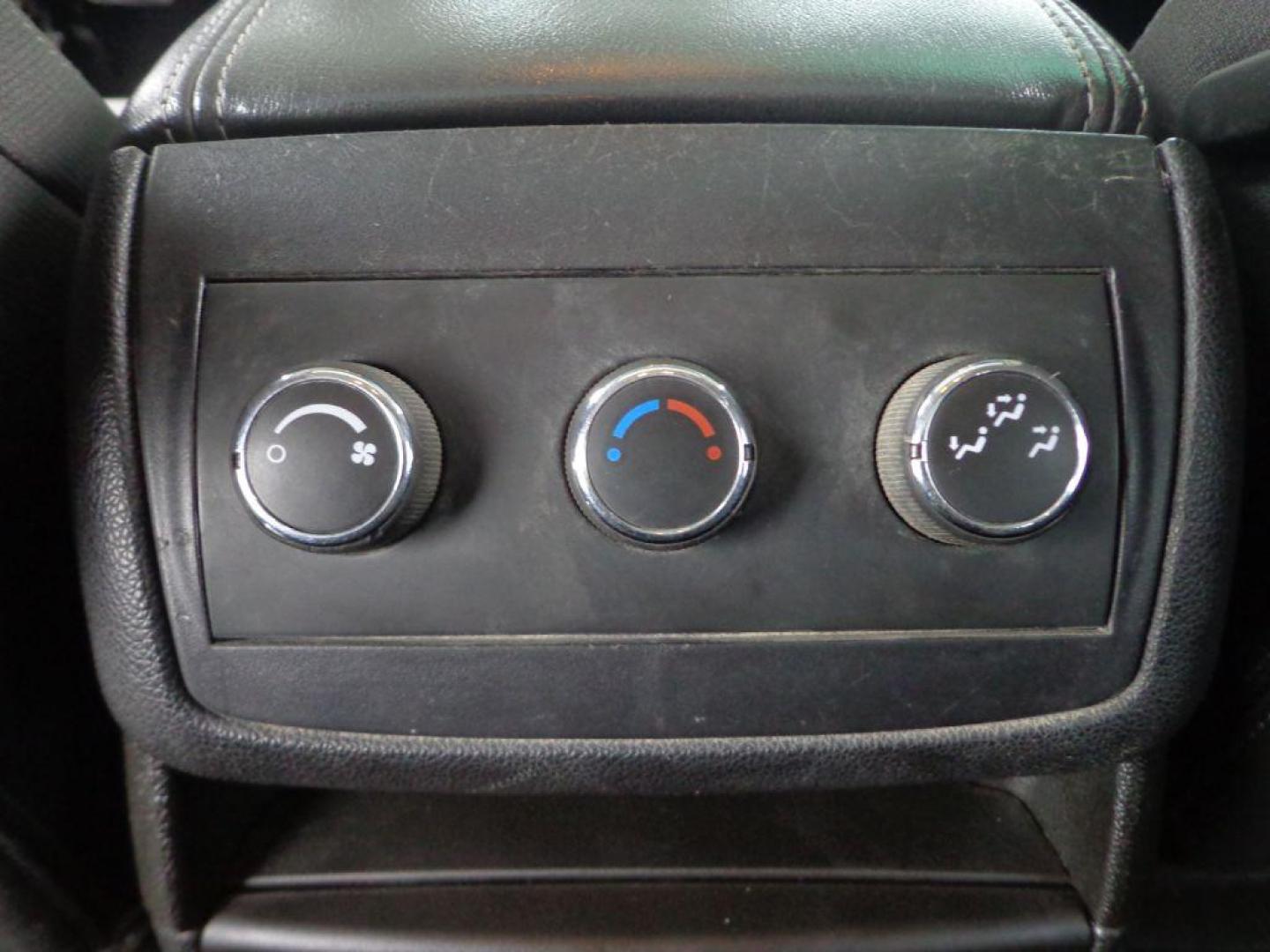 2015 SILVER GMC ACADIA SLE-2 (1GKKVPKD9FJ) with an 3.6L engine, Automatic transmission, located at 6610 L St., Omaha, NE, 68117, (402) 731-7800, 41.212872, -96.014702 - THIS VEHICLE HAS A BEEN FULLY INSPECTED AND HAS A CLEAN TITLE WITH A FREE CARFAX REPORT PROVIDED! 2-OWNER, CLEAN CARFAX, LOW MILEAGE, HEATED SEATS, 3RD ROW, SUNROOF, BACKUP CAM AND NEWER TIRES! *****We have found that most customers do the majority of their shopping online before visiting a eal - Photo#22