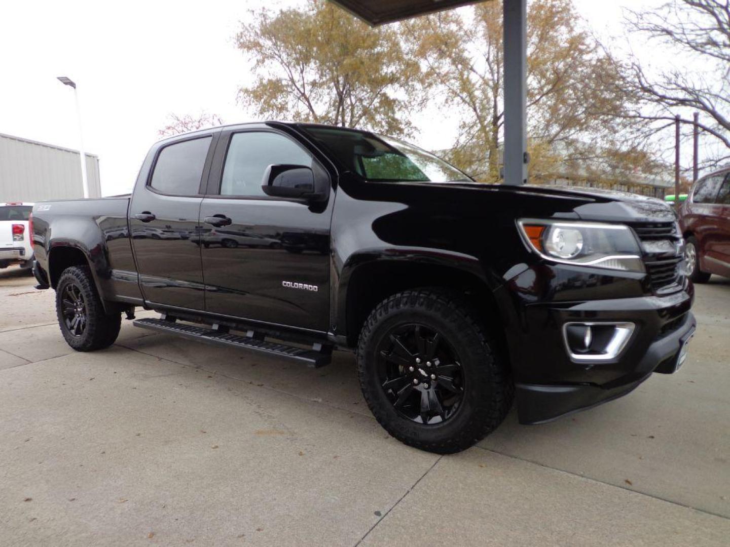 2017 BLACK CHEVROLET COLORADO Z71 (1GCGTDENXH1) with an 3.6L engine, Automatic transmission, located at 6610 L St., Omaha, NE, 68117, (402) 731-7800, 41.212872, -96.014702 - THIS VEHICLE HAS A CLEAN TITLE WITH A FREE CARFAX PROVIDED! SHARP, 1-OWNER, CLEAN CARFAX, LOW MILEAGE, NAV, BACKUP CAM AND NEWER TIRES! *****We have found that most customers do the majority of their shopping online before visiting a dealership. For this reason we feel it necessary to have a com - Photo#2
