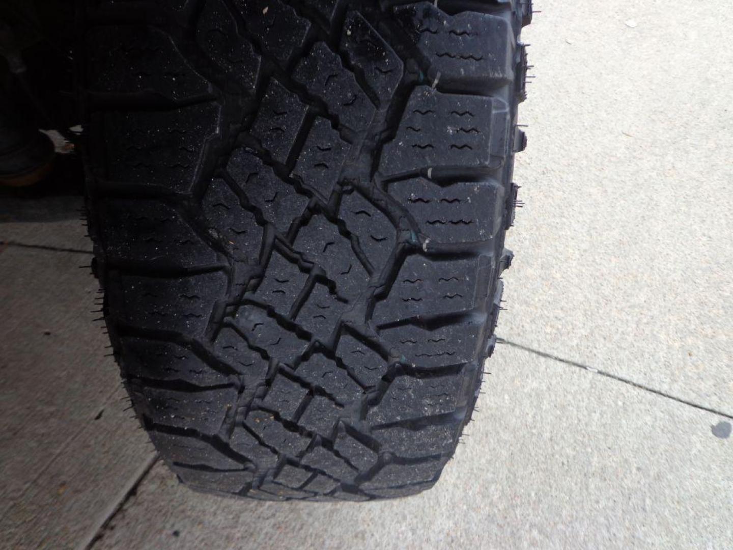 2017 BLACK CHEVROLET COLORADO Z71 (1GCGTDENXH1) with an 3.6L engine, Automatic transmission, located at 6610 L St., Omaha, NE, 68117, (402) 731-7800, 41.212872, -96.014702 - THIS VEHICLE HAS A CLEAN TITLE WITH A FREE CARFAX PROVIDED! SHARP, 1-OWNER, CLEAN CARFAX, LOW MILEAGE, NAV, BACKUP CAM AND NEWER TIRES! *****We have found that most customers do the majority of their shopping online before visiting a dealership. For this reason we feel it necessary to have a com - Photo#7