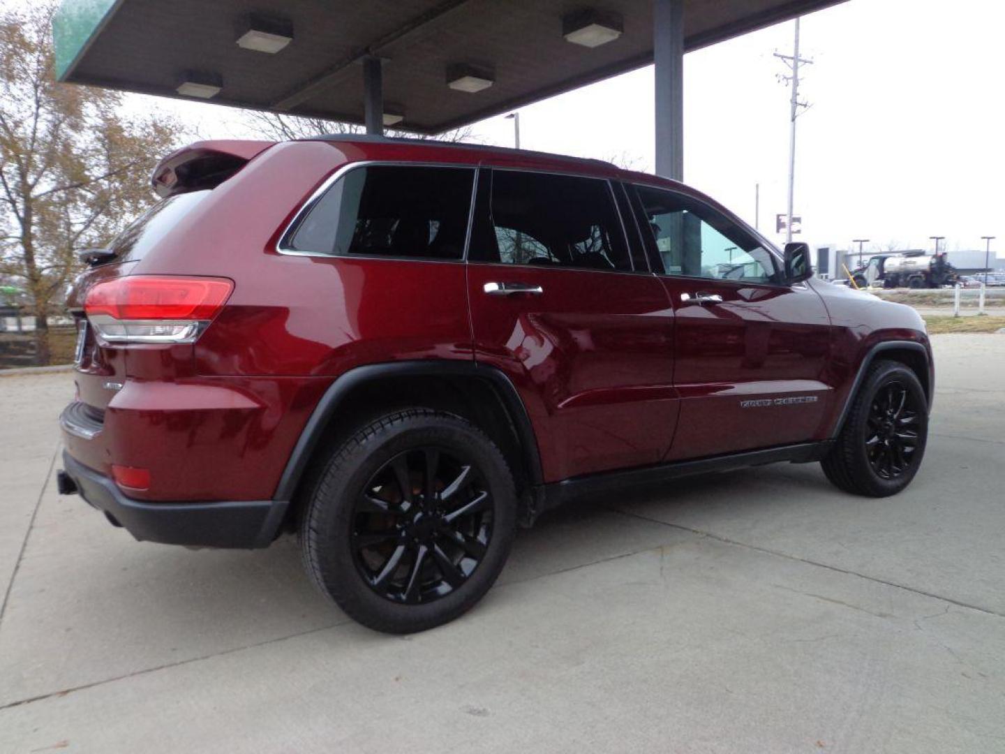 2017 MAROON JEEP GRAND CHEROKEE LIMITED (1C4RJFBGXHC) with an 3.6L engine, Automatic transmission, located at 6610 L St., Omaha, NE, 68117, (402) 731-7800, 41.212872, -96.014702 - THIS VEHICLE HAS A CLEAN TITLE WITH A FREE CARFAX PROVIDED! SHARP LIMITED PACKAGE WITH A CLEAN CARFAX, LOW MILEAGE, SUNROOF, NAV, BLIND SPOT ASSIST, HEATED SEATS/WHEEL AND A NICE SET OF MICHELINS! *****We have found that most customers do the majority of their shopping online before visiting a d - Photo#3