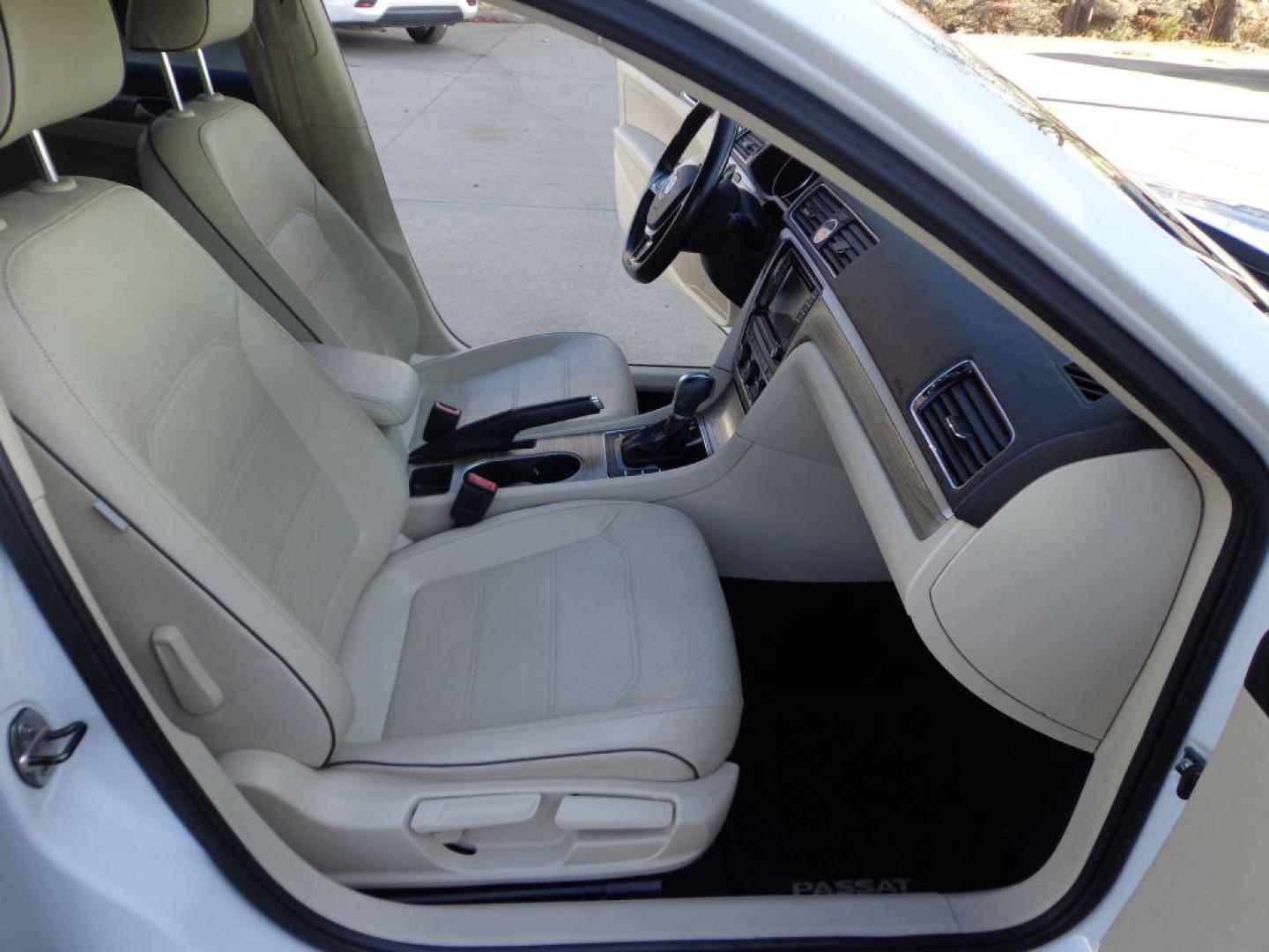 2017 WHITE VOLKSWAGEN PASSAT SE (1VWGT7A30HC) with an 1.8L engine, Automatic transmission, located at 6610 L St., Omaha, NE, 68117, (402) 731-7800, 41.212872, -96.014702 - THIS VEHICLE HAS A CLEAN TITLE WITH A FREE CARFAX PROVIDED! 2-OWNER, CLEAN CARFAX, LOW MILEAGE, SUNROOF, NAV, BACKUP CAM, FRONT AND REAR HEATED SEATS AND NEWER TIRES! *****We have found that most customers do the majority of their shopping online before visiting a dealership. For this reason - Photo#14