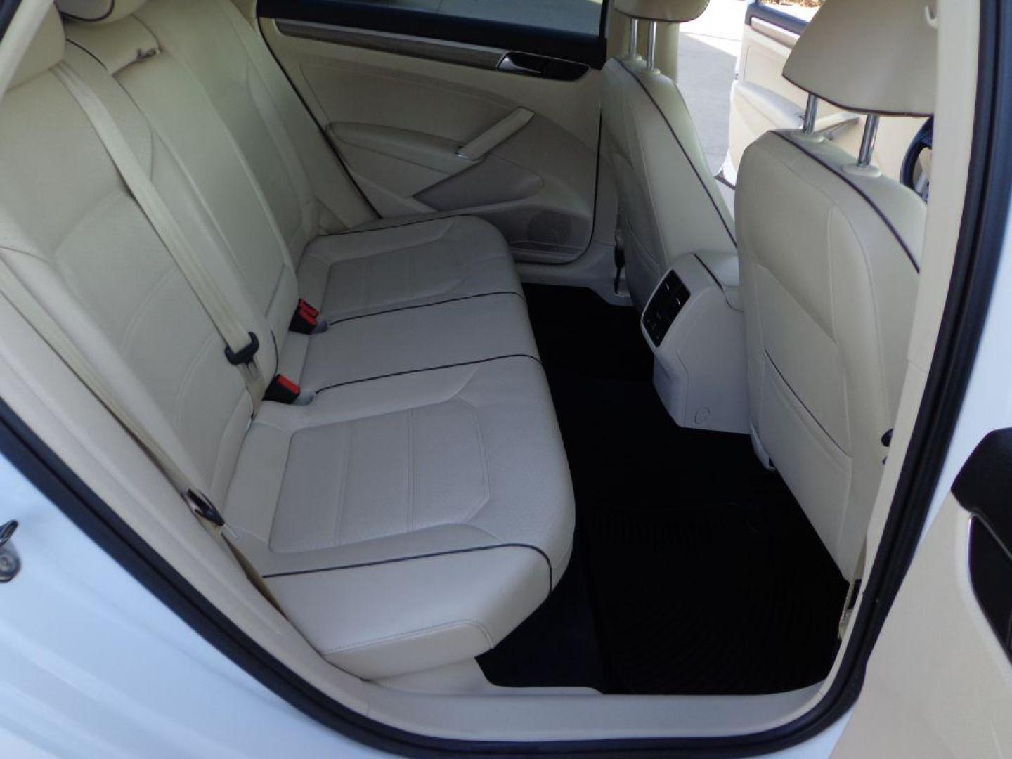 2017 WHITE VOLKSWAGEN PASSAT SE (1VWGT7A30HC) with an 1.8L engine, Automatic transmission, located at 6610 L St., Omaha, NE, 68117, (402) 731-7800, 41.212872, -96.014702 - THIS VEHICLE HAS A CLEAN TITLE WITH A FREE CARFAX PROVIDED! 2-OWNER, CLEAN CARFAX, LOW MILEAGE, SUNROOF, NAV, BACKUP CAM, FRONT AND REAR HEATED SEATS AND NEWER TIRES! *****We have found that most customers do the majority of their shopping online before visiting a dealership. For this reason - Photo#17