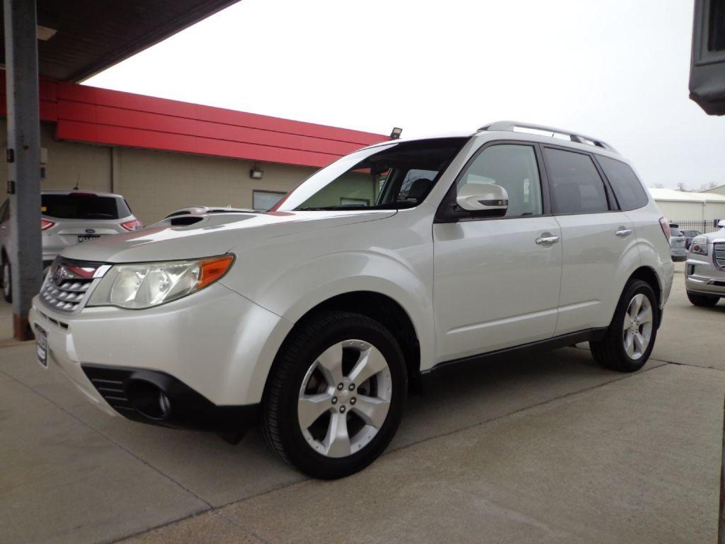 2012 WHITE SUBARU FORESTER XT TOURING (JF2SHGGC3CH) with an 2.5L engine, Automatic transmission, located at 6610 L St., Omaha, NE, 68117, (402) 731-7800, 41.212872, -96.014702 - THIS VEHICLE HAS A CLEAN TITLE WITH A FREE CARFAX PROVIDED! 2-OWNER, CLEAN CARFAX, LOW MILE RUST FREE CA CAR, HEATED LEATHER, SUNROOF, BACKUP CAM AND A NICE SET OF MICHELINS! *****We have found that most customers do the majority of their shopping online before visiting a dealership. For this re - Photo#0