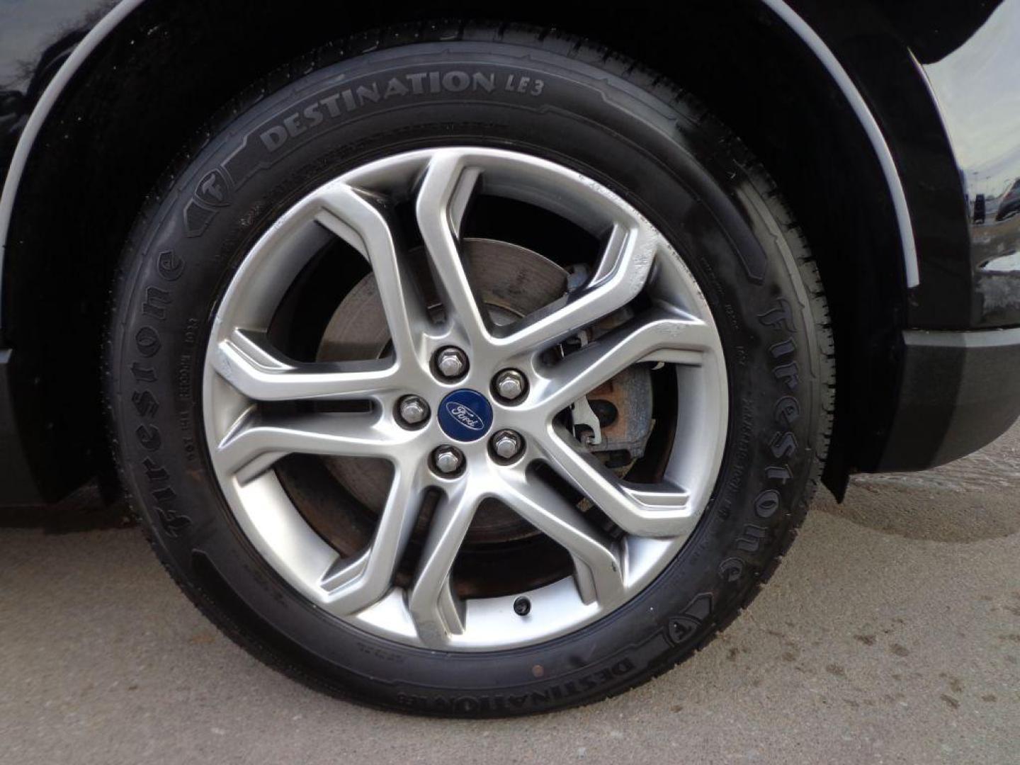 2016 BLACK FORD EDGE TITANIUM (2FMPK4K84GB) with an 3.5L engine, Automatic transmission, located at 6610 L St., Omaha, NE, 68117, (402) 731-7800, 41.212872, -96.014702 - THIS VEHICLE HAS A BEEN FULLY INSPECTED AND HAS A CLEAN TITLE WITH A FREE CARFAX REPORT PROVIDED! 2-OWNER, CLEAN CARFAX, LOW MILEAGE, PANORAMIC ROOF, NAVIGATION AND NEWER TIRES! *****We have found that most customers do the majority of their shopping online before visiting a ealership. For this - Photo#8