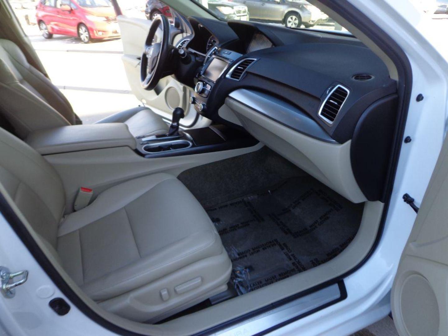 2016 WHITE ACURA RDX TECHNOLOGY (5J8TB4H55GL) with an 3.5L engine, Automatic transmission, located at 6610 L St., Omaha, NE, 68117, (402) 731-7800, 41.212872, -96.014702 - THIS VEHICLE HAS A BEEN FULLY INSPECTED AND HAS A CLEAN TITLE WITH A FREE CARFAX REPORT PROVIDED! TECH PACKAGE WITH A CLEAN CARFAX, LOW MILEAGE, NAV AND NEWER TIRES! *****We have found that most customers do the majority of their shopping online before visiting a ealership. For this reason we f - Photo#17