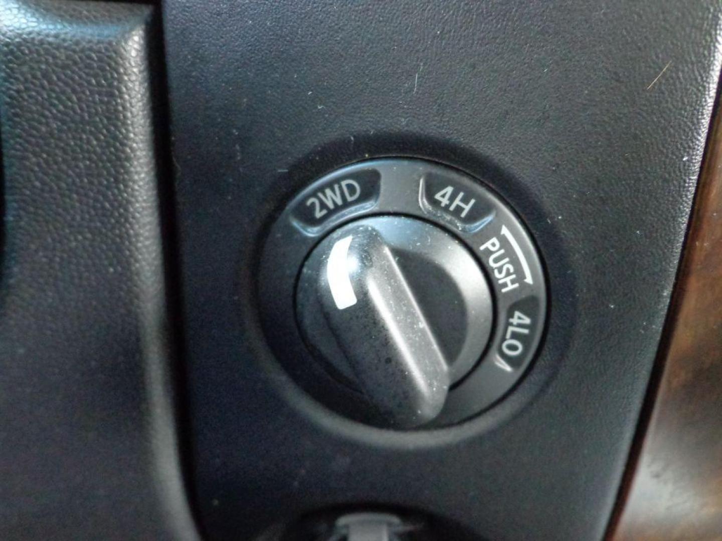 2011 BLUE NISSAN TITAN SL (1N6AA0EC3BN) with an 5.6L engine, Automatic transmission, located at 6610 L St., Omaha, NE, 68117, (402) 731-7800, 41.212872, -96.014702 - THIS VEHICLE HAS A CLEAN TITLE WITH A FREE CARFAX PROVIDED! 2-OWNER, CLEAN CARFAX, LOW MILEAGE, RUST-FREE, HEATED LEATHER, PREMIUM AUDIO AND NEWER TIRES! *****We have found that most customers do the majority of their shopping online before visiting a dealership. For this reason we feel it nec - Photo#21