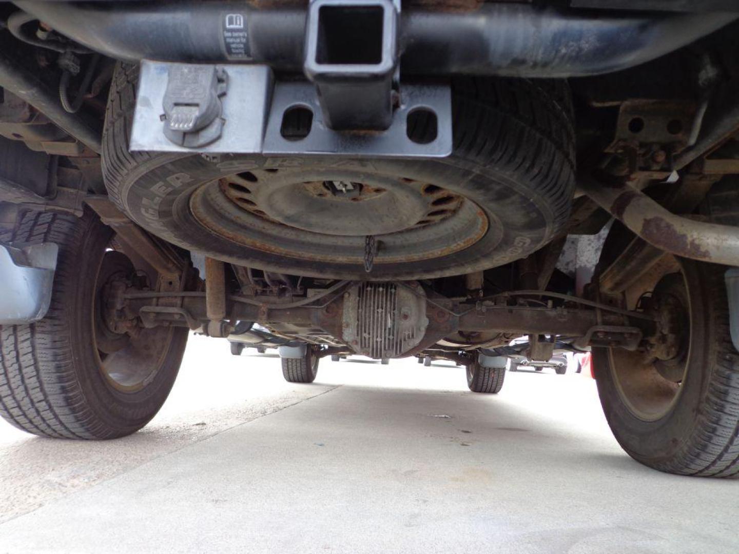 2011 BLUE NISSAN TITAN SL (1N6AA0EC3BN) with an 5.6L engine, Automatic transmission, located at 6610 L St., Omaha, NE, 68117, (402) 731-7800, 41.212872, -96.014702 - THIS VEHICLE HAS A CLEAN TITLE WITH A FREE CARFAX PROVIDED! 2-OWNER, CLEAN CARFAX, LOW MILEAGE, RUST-FREE, HEATED LEATHER, PREMIUM AUDIO AND NEWER TIRES! *****We have found that most customers do the majority of their shopping online before visiting a dealership. For this reason we feel it nec - Photo#23