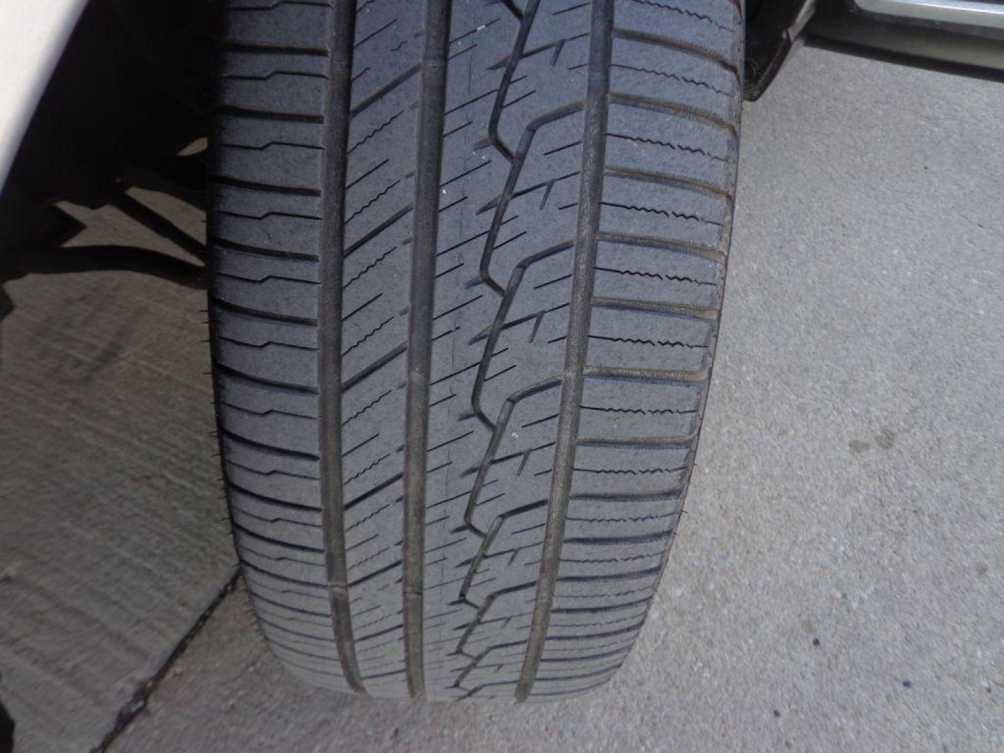 2017 SILVER SUBARU FORESTER 2.5I TOURING (JF2SJAWC9HH) with an 2.5L engine, Automatic transmission, located at 6610 L St., Omaha, NE, 68117, (402) 731-7800, 41.212872, -96.014702 - THIS VEHICLE HAS A BEEN FULLY INSPECTED AND HAS A CLEAN TITLE WITH A FREE CARFAX REPORT PROVIDED! 1-OWNER, CLEAN CARFAX,LOW MILEAGE, LOADED WITH OPTIONS! *****We have found that most customers do the majority of their shopping online before visiting a ealership. For this reason we feel it neces - Photo#6