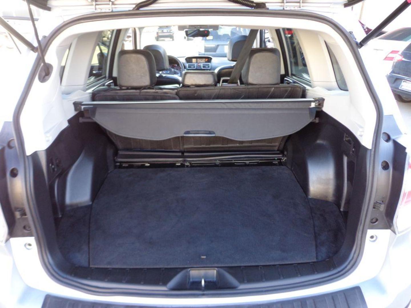 2017 SILVER SUBARU FORESTER 2.5I TOURING (JF2SJAWC9HH) with an 2.5L engine, Automatic transmission, located at 6610 L St., Omaha, NE, 68117, (402) 731-7800, 41.212872, -96.014702 - THIS VEHICLE HAS A BEEN FULLY INSPECTED AND HAS A CLEAN TITLE WITH A FREE CARFAX REPORT PROVIDED! 1-OWNER, CLEAN CARFAX,LOW MILEAGE, LOADED WITH OPTIONS! *****We have found that most customers do the majority of their shopping online before visiting a ealership. For this reason we feel it neces - Photo#19