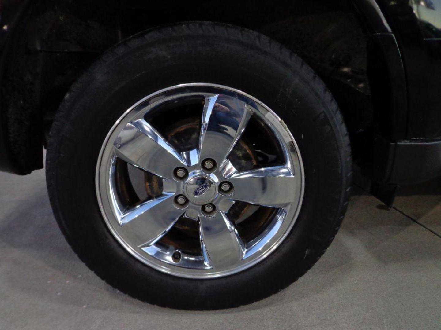 2012 BLACK FORD ESCAPE LIMITED (1FMCU9EG9CK) with an 3.0L engine, Automatic transmission, located at 6610 L St., Omaha, NE, 68117, (402) 731-7800, 41.212872, -96.014702 - Photo#9