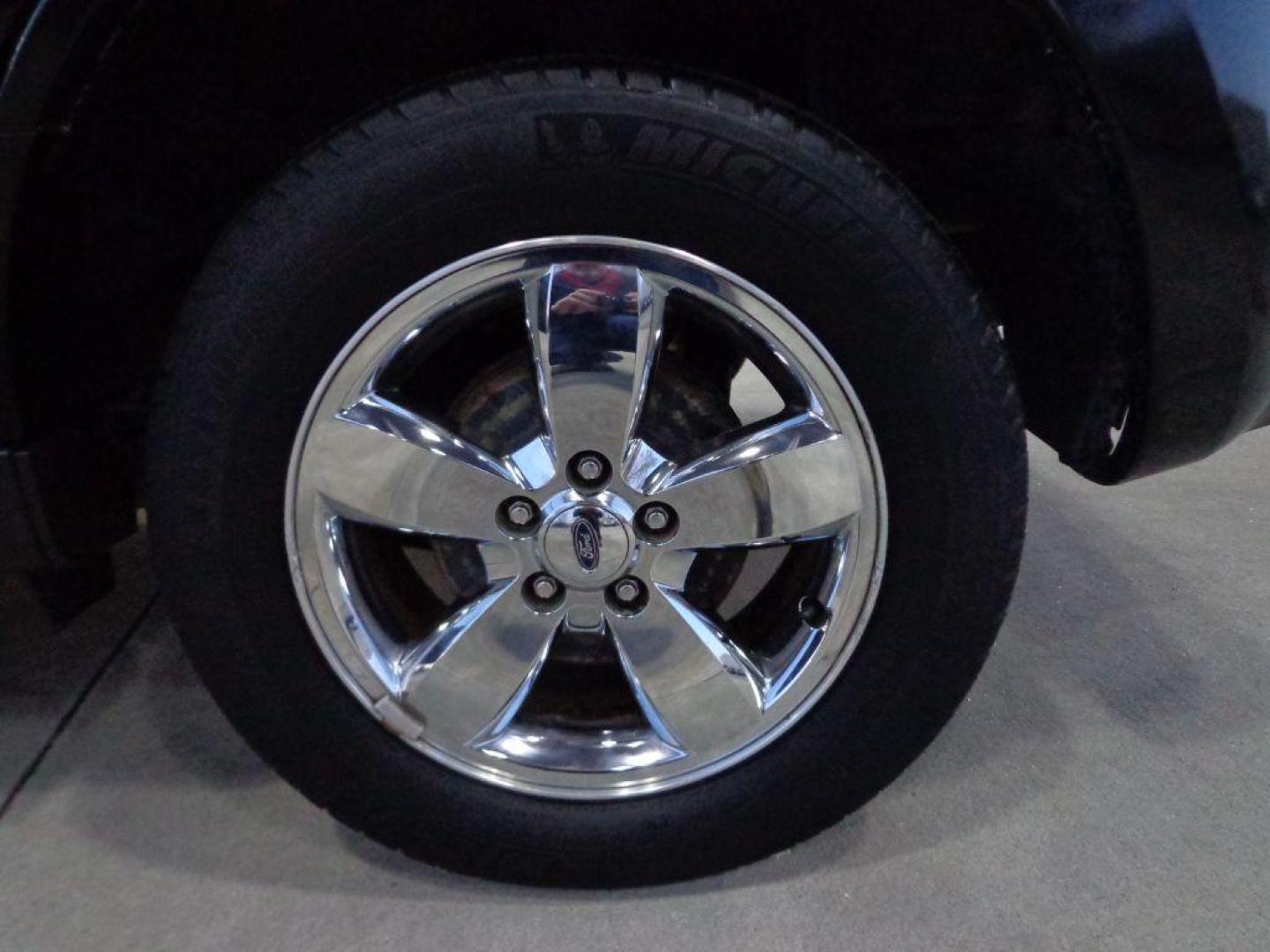 2012 BLACK FORD ESCAPE LIMITED (1FMCU9EG9CK) with an 3.0L engine, Automatic transmission, located at 6610 L St., Omaha, NE, 68117, (402) 731-7800, 41.212872, -96.014702 - Photo#10