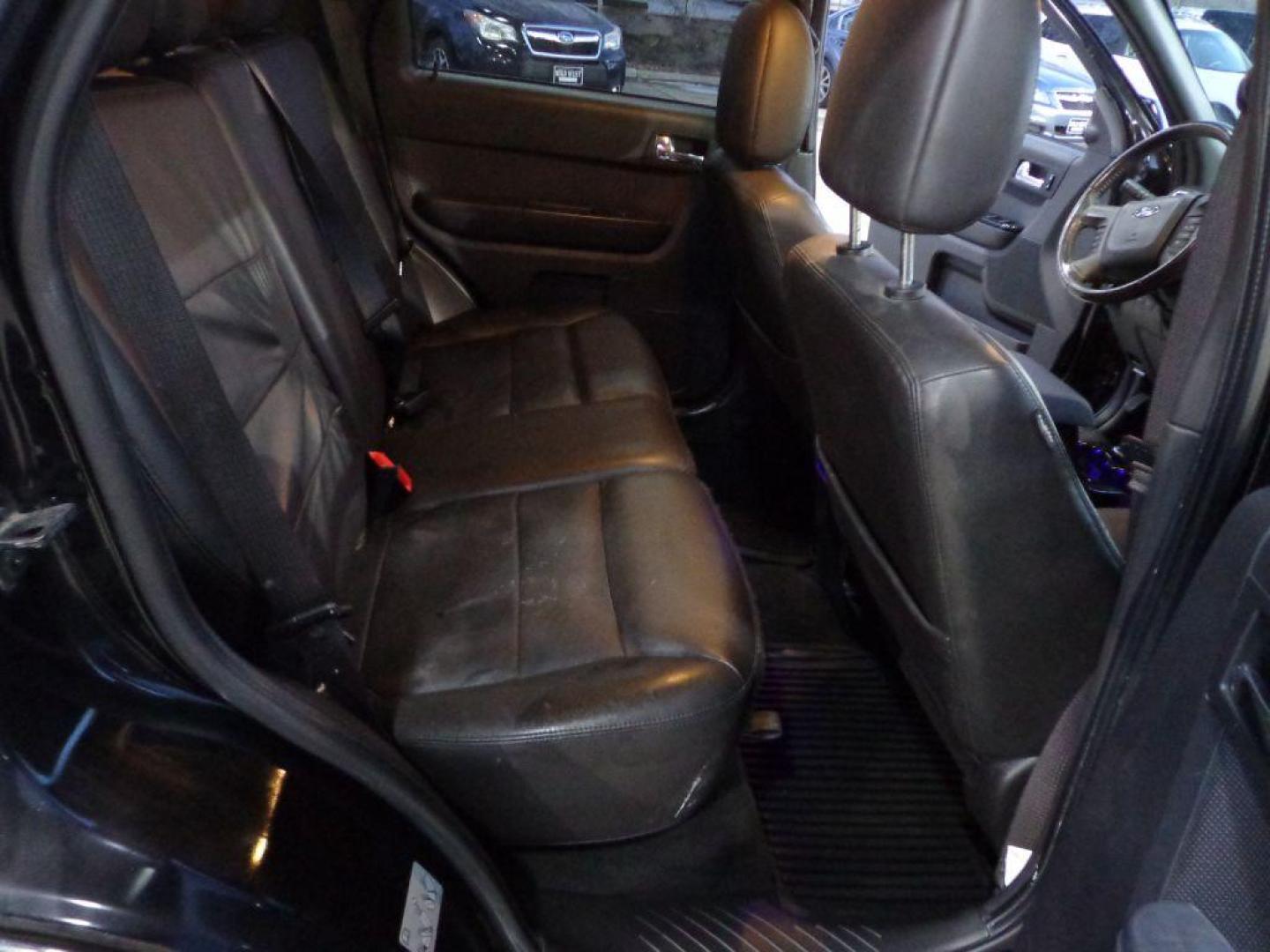 2012 BLACK FORD ESCAPE LIMITED (1FMCU9EG9CK) with an 3.0L engine, Automatic transmission, located at 6610 L St., Omaha, NE, 68117, (402) 731-7800, 41.212872, -96.014702 - Photo#18