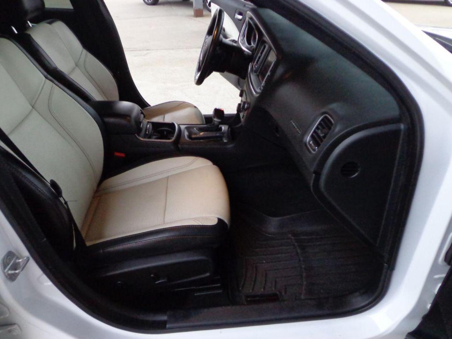 2015 WHITE DODGE CHARGER SXT (2C3CDXJG7FH) with an 3.6L engine, Automatic transmission, located at 6610 L St., Omaha, NE, 68117, (402) 731-7800, 41.212872, -96.014702 - THIS VEHICLE HAS A BEEN FULLY INSPECTED AND HAS A CLEAN TITLE WITH A FREE CARFAX REPORT PROVIDED! 1-OWNER, CLEAN CARFAX, LOW MILEAGE, AWD, HEATED/COOLED SEATS, LANE DEPARTURE, ADAPTIVE CRUISE, PREMIUM AUDIO, NAV, BACKUP CAM AND MUCH MORE *****We have found that most customers do the majority of - Photo#11