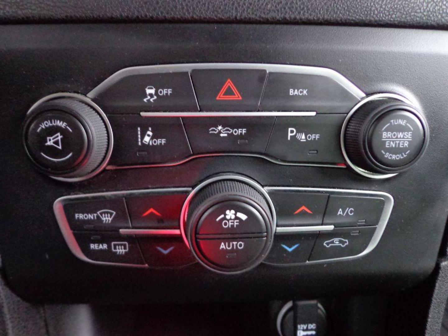 2015 WHITE DODGE CHARGER SXT (2C3CDXJG7FH) with an 3.6L engine, Automatic transmission, located at 6610 L St., Omaha, NE, 68117, (402) 731-7800, 41.212872, -96.014702 - THIS VEHICLE HAS A BEEN FULLY INSPECTED AND HAS A CLEAN TITLE WITH A FREE CARFAX REPORT PROVIDED! 1-OWNER, CLEAN CARFAX, LOW MILEAGE, AWD, HEATED/COOLED SEATS, LANE DEPARTURE, ADAPTIVE CRUISE, PREMIUM AUDIO, NAV, BACKUP CAM AND MUCH MORE *****We have found that most customers do the majority of - Photo#20