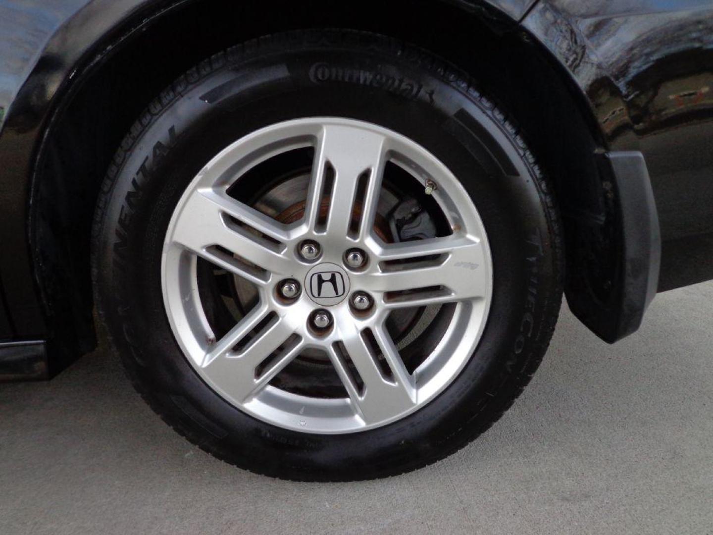 2012 BLACK HONDA ODYSSEY TOURING ELITE (5FNRL5H98CB) with an 3.5L engine, Automatic transmission, located at 6610 L St., Omaha, NE, 68117, (402) 731-7800, 41.212872, -96.014702 - THIS VEHICLE HAS A CLEAN TITLE WITH A FREE CARFAX PROVIDED! 1-OWNER, CLEAN CARFAX, LOW MILEAGE TOURING ELITE! *****We have found that most customers do the majority of their shopping online before visiting a dealership. For this reason we feel it necessary to have a competitive price on our used - Photo#10