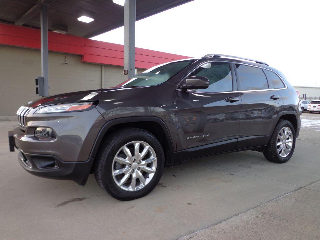 photo of 2017 JEEP CHEROKEE LIMITED