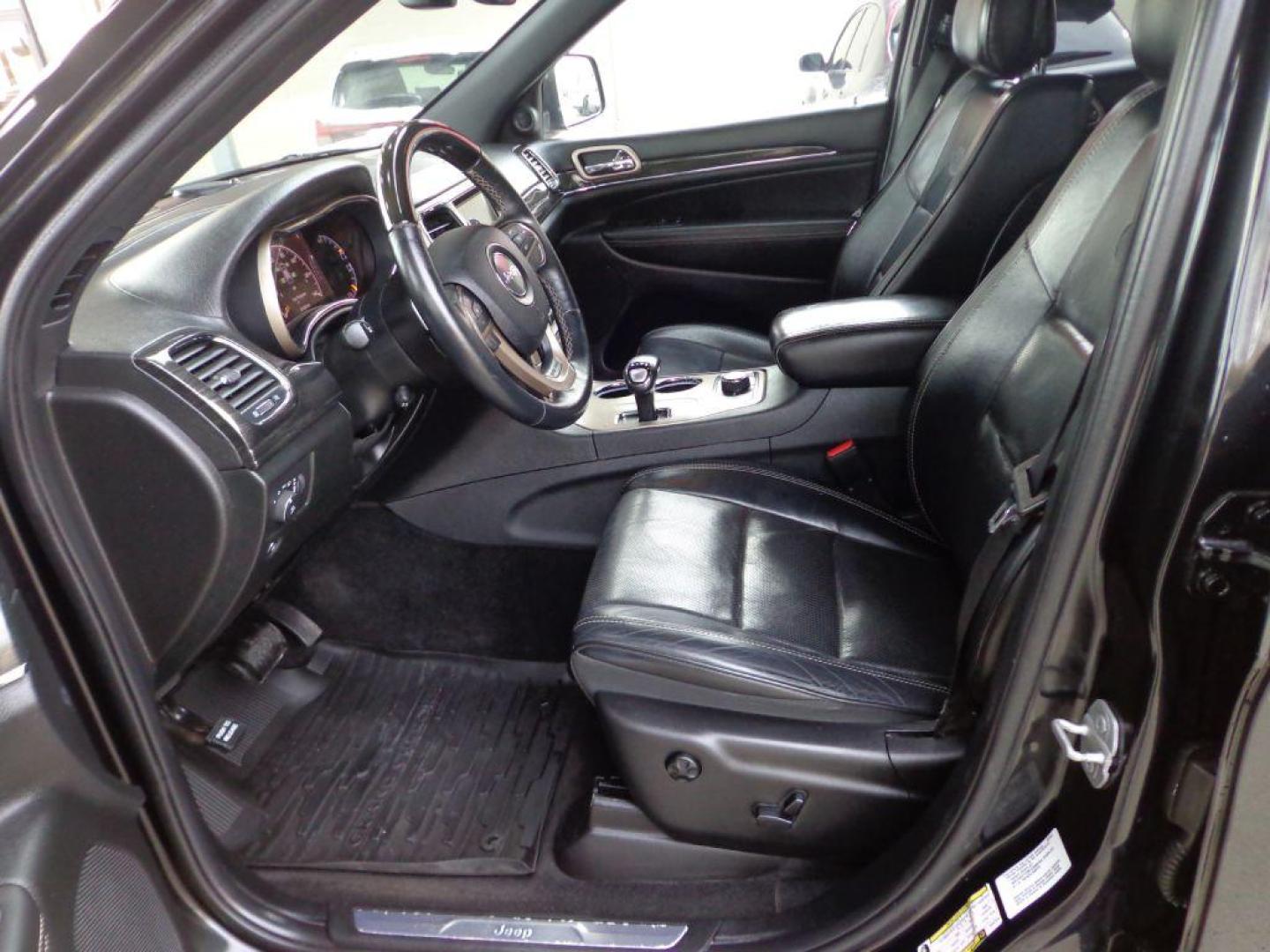 2014 BLACK JEEP GRAND CHEROKEE OVERLAND (1C4RJFCG1EC) with an 3.6L engine, Automatic transmission, located at 6610 L St., Omaha, NE, 68117, (402) 731-7800, 41.212872, -96.014702 - 2-OWNER, CLEAN CARFAX OVERLAND, PANORAMIC ROOF, NAV, HEATED FRONT/REAR SEATS, NEWER TIRES AND MUCH MORE! *****We have found that most customers do the majority of their shopping online before visiting a dealership. For this reason we feel it necessary to have a competitive price on our used ve - Photo#9