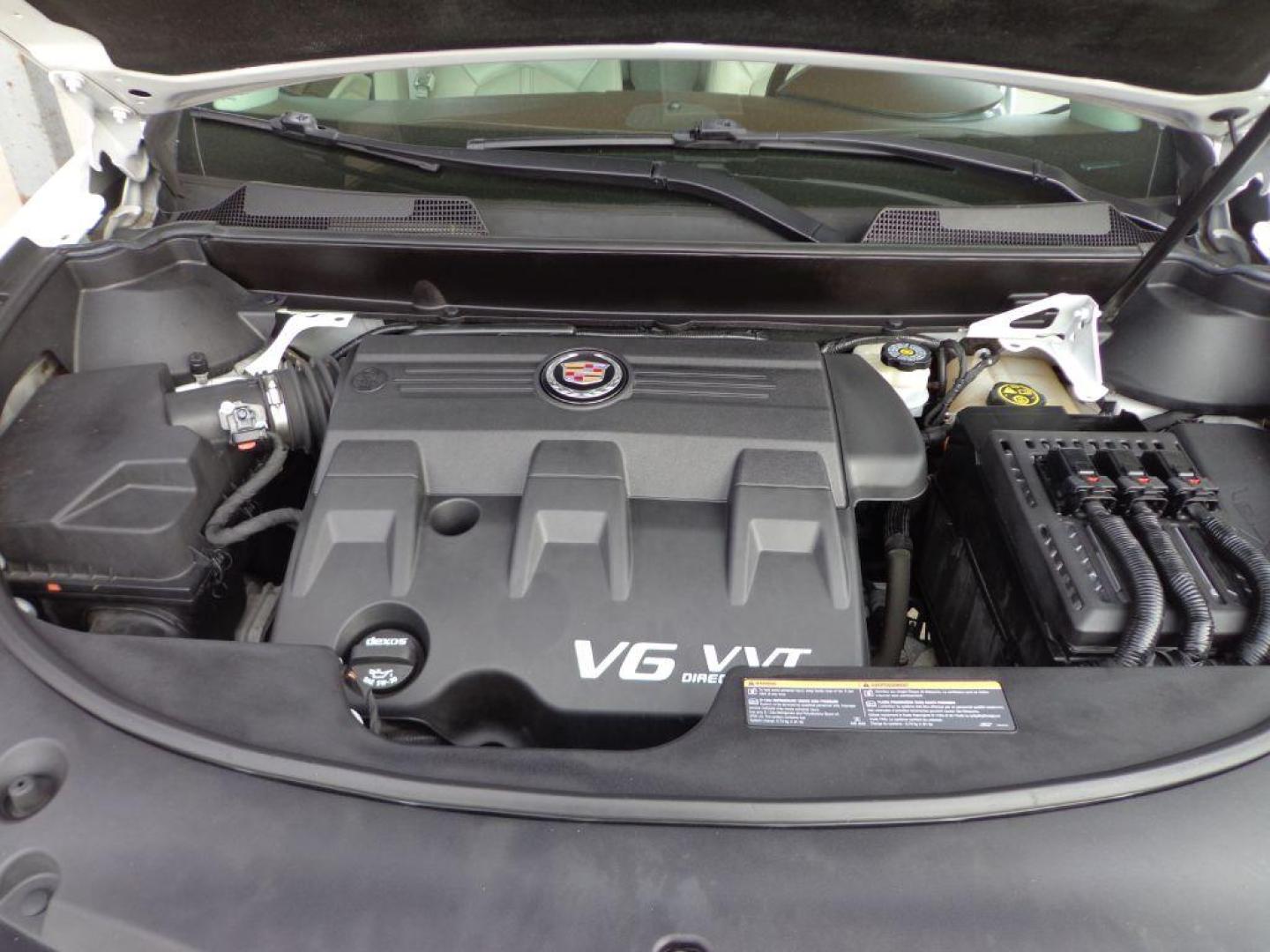 2015 WHITE CADILLAC SRX PERFORMANCE COLLECTION (3GYFNFE38FS) with an 3.6L engine, Automatic transmission, located at 6610 L St., Omaha, NE, 68117, (402) 731-7800, 41.212872, -96.014702 - THIS VEHICLE HAS A BEEN FULLY INSPECTED AND HAS A CLEAN TITLE WITH A FREE CARFAX REPORT PROVIDED! *****We have found that most customers do the majority of their shopping online before visiting a ealership. For this reason we feel it necessary to have a competitive price on our used vehicles rig - Photo#19