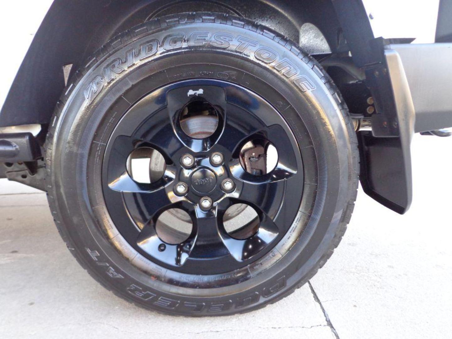 2015 WHITE JEEP WRANGLER UNLIMI SAHARA (1C4BJWEG9FL) with an 3.6L engine, Automatic transmission, located at 6610 L St., Omaha, NE, 68117, (402) 731-7800, 41.212872, -96.014702 - THIS VEHICLE HAS A BEEN FULLY INSPECTED AND HAS A CLEAN TITLE WITH A FREE CARFAX REPORT PROVIDED! 1-OWNER, CLEAN CARFAX, LOW MILEAGE, ALTITUDE PACKAGE WITH SOME NICE ADDED FEATURES AND NEWER TIRES! *****We have found that most customers do the majority of their shopping online before visiting a - Photo#10