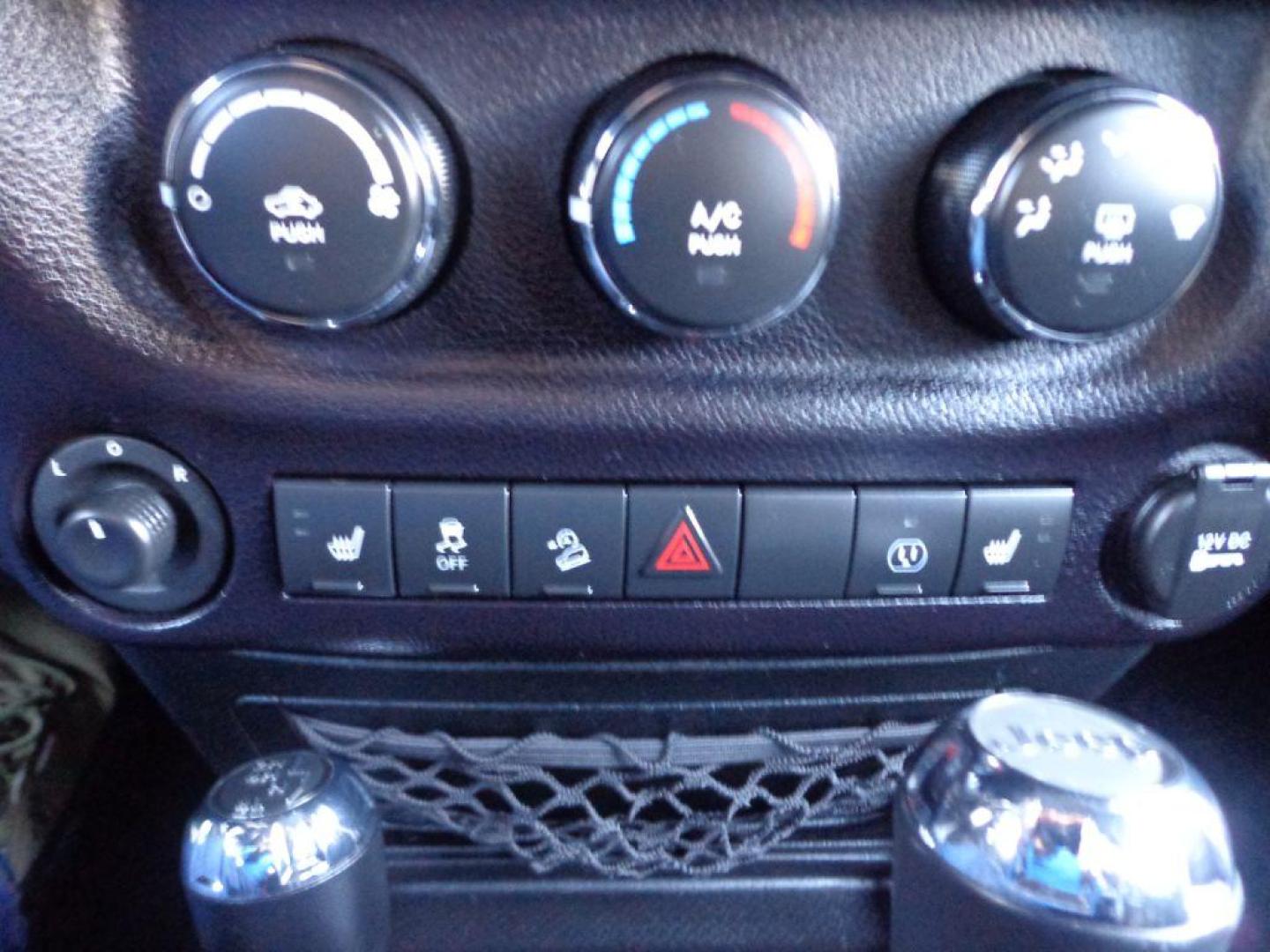 2015 WHITE JEEP WRANGLER UNLIMI SAHARA (1C4BJWEG9FL) with an 3.6L engine, Automatic transmission, located at 6610 L St., Omaha, NE, 68117, (402) 731-7800, 41.212872, -96.014702 - THIS VEHICLE HAS A BEEN FULLY INSPECTED AND HAS A CLEAN TITLE WITH A FREE CARFAX REPORT PROVIDED! 1-OWNER, CLEAN CARFAX, LOW MILEAGE, ALTITUDE PACKAGE WITH SOME NICE ADDED FEATURES AND NEWER TIRES! *****We have found that most customers do the majority of their shopping online before visiting a - Photo#22