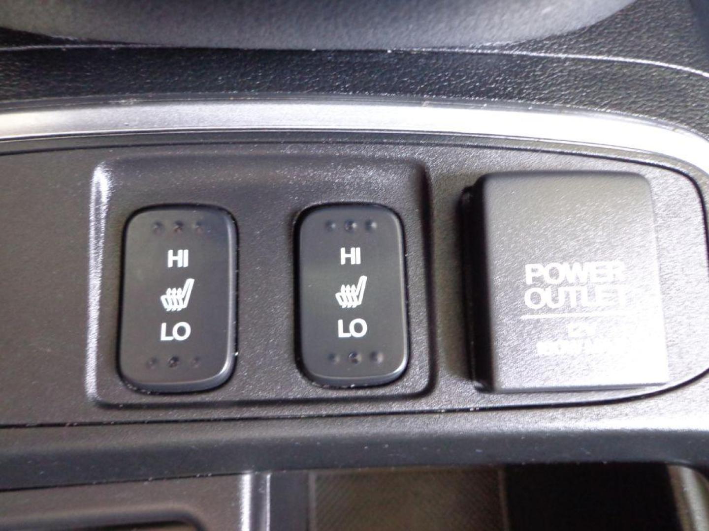 2015 RED HONDA CR-V EXL (2HKRM4H71FH) with an 2.4L engine, Continuously Variable transmission, located at 6610 L St., Omaha, NE, 68117, (402) 731-7800, 41.212872, -96.014702 - THIS VEHICLE HAS A BEEN FULLY INSPECTED AND HAS A CLEAN TITLE WITH A FREE CARFAX REPORT PROVIDED! 1-OWNER, CLEAN CARFAX, LOW MILEAGE, HEATED SEATS, NAV, BACKUP CAM AND NEWER TIRES! *****We have found that most customers do the majority of their shopping online before visiting a ealership. For t - Photo#21