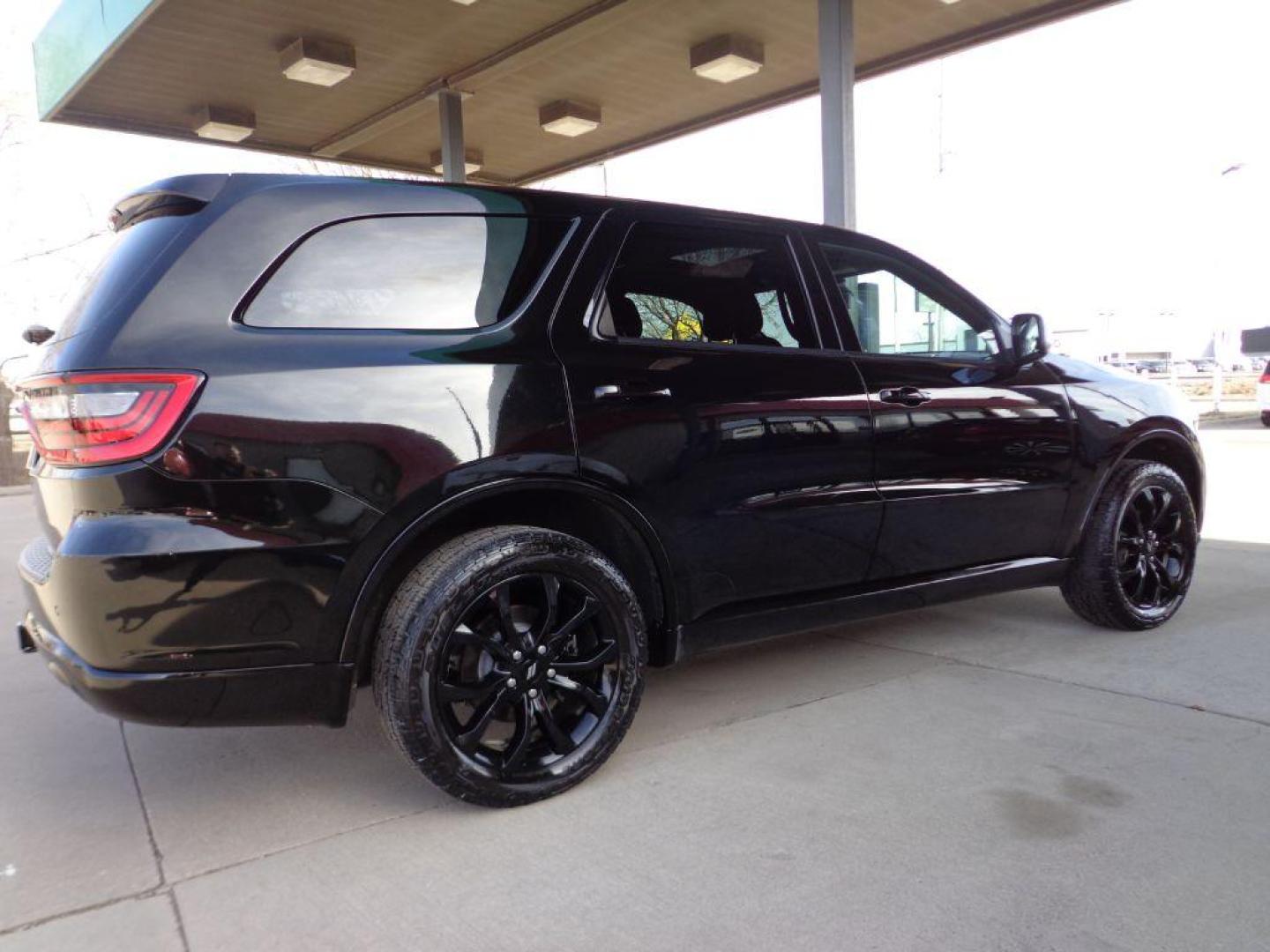 2019 BLACK DODGE DURANGO SXT PLUS (1C4RDJAG5KC) with an 3.6L engine, Automatic transmission, located at 6610 L St., Omaha, NE, 68117, (402) 731-7800, 41.212872, -96.014702 - THIS VEHICLE HAS A BEEN FULLY INSPECTED AND HAS A CLEAN TITLE WITH A FREE CARFAX REPORT PROVIDED! 1-OWNER, CLEAN CARFAX, LOW MILEAGE, BLACKTOP PACKAGE, 2ND ROW CAPTAINS, SUNROOF, BLIND SPOT AND CROSS PATH DETECTION, PARK ASSISTAND NEWER TIRES! *****We have found that most customers do the major - Photo#3