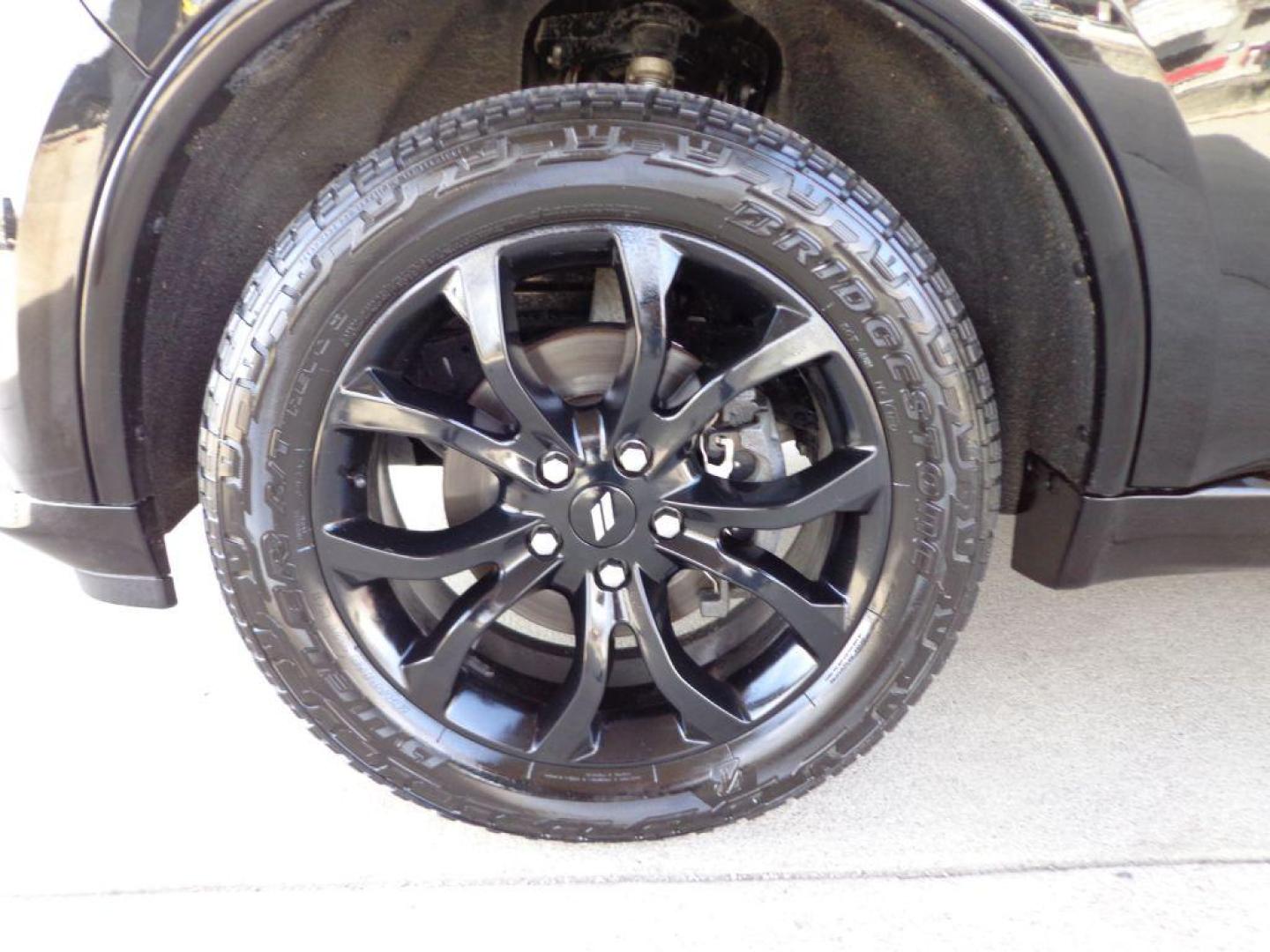 2019 BLACK DODGE DURANGO SXT PLUS (1C4RDJAG5KC) with an 3.6L engine, Automatic transmission, located at 6610 L St., Omaha, NE, 68117, (402) 731-7800, 41.212872, -96.014702 - THIS VEHICLE HAS A BEEN FULLY INSPECTED AND HAS A CLEAN TITLE WITH A FREE CARFAX REPORT PROVIDED! 1-OWNER, CLEAN CARFAX, LOW MILEAGE, BLACKTOP PACKAGE, 2ND ROW CAPTAINS, SUNROOF, BLIND SPOT AND CROSS PATH DETECTION, PARK ASSISTAND NEWER TIRES! *****We have found that most customers do the major - Photo#6