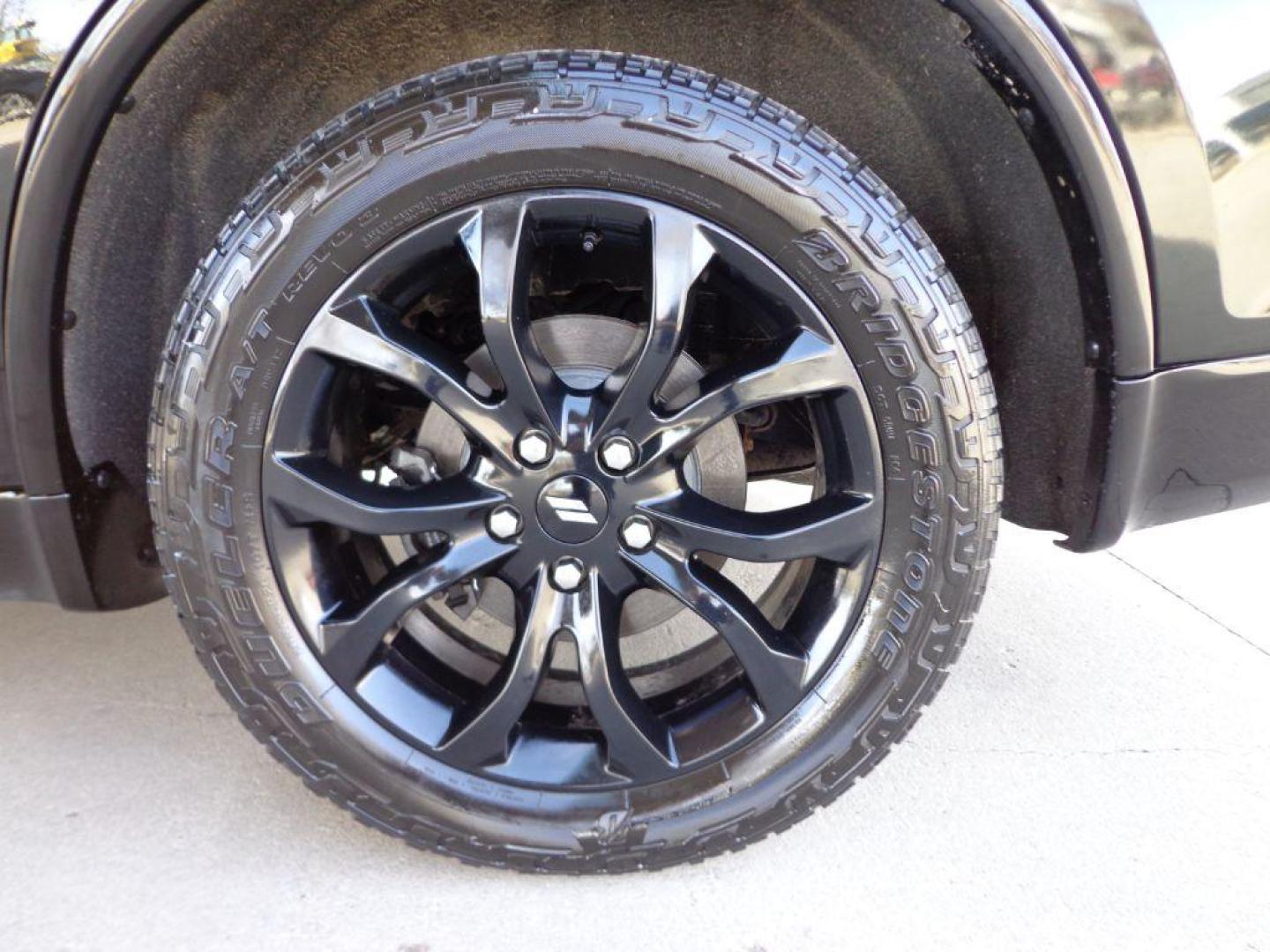 2019 BLACK DODGE DURANGO SXT PLUS (1C4RDJAG5KC) with an 3.6L engine, Automatic transmission, located at 6610 L St., Omaha, NE, 68117, (402) 731-7800, 41.212872, -96.014702 - THIS VEHICLE HAS A BEEN FULLY INSPECTED AND HAS A CLEAN TITLE WITH A FREE CARFAX REPORT PROVIDED! 1-OWNER, CLEAN CARFAX, LOW MILEAGE, BLACKTOP PACKAGE, 2ND ROW CAPTAINS, SUNROOF, BLIND SPOT AND CROSS PATH DETECTION, PARK ASSISTAND NEWER TIRES! *****We have found that most customers do the major - Photo#9