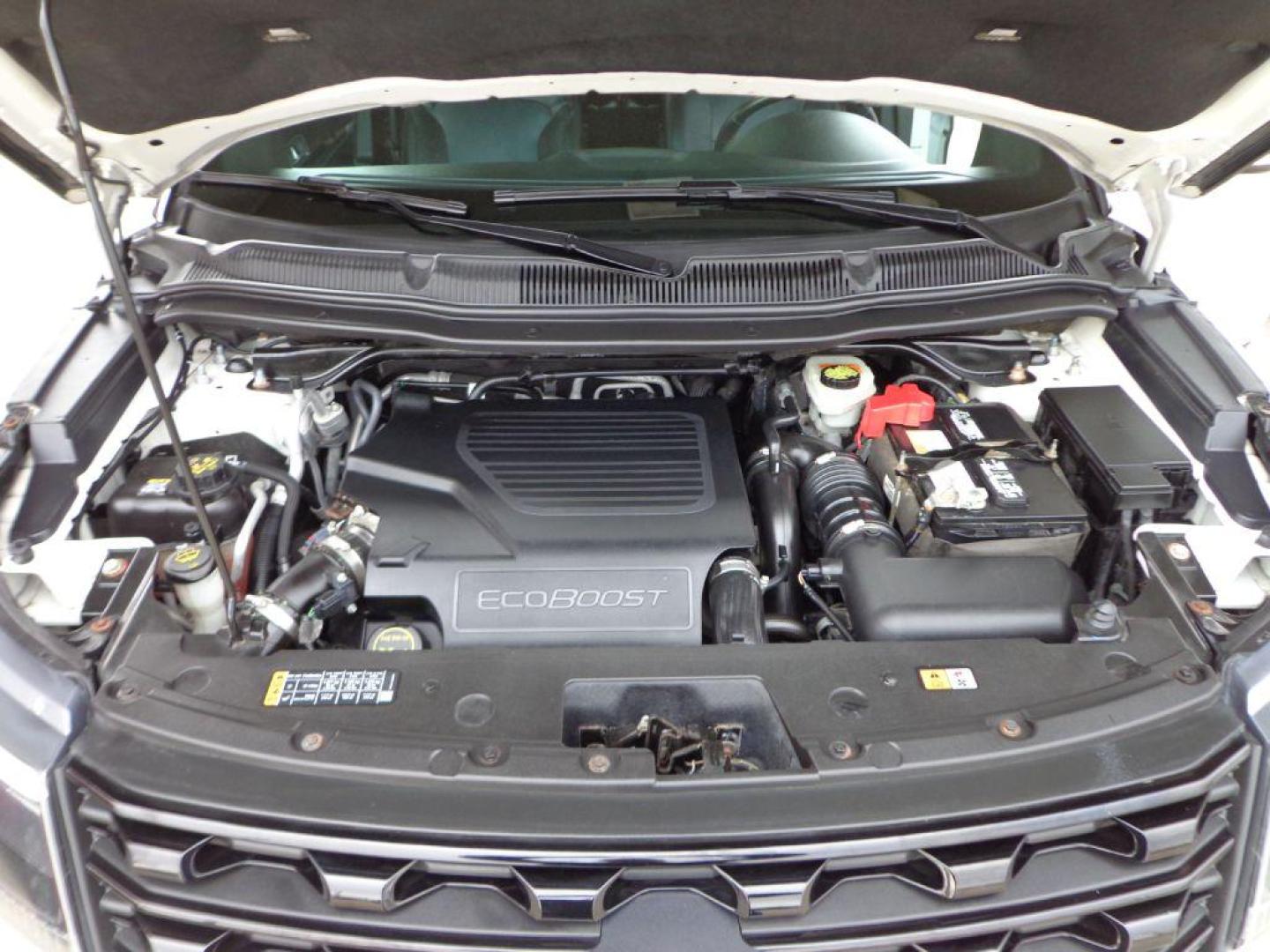 2016 WHITE FORD EXPLORER SPORT (1FM5K8GT4GG) with an 3.5L engine, Automatic transmission, located at 6610 L St., Omaha, NE, 68117, (402) 731-7800, 41.212872, -96.014702 - THIS VEHICLE HAS A BEEN FULLY INSPECTED AND HAS A CLEAN TITLE WITH A FREE CARFAX REPORT PROVIDED! 2-OWNER, CLEAN CARFAX, LOW MILEAGE LOADED WITH OPTIONS AND NEWER TIRES! *****We have found that most customers do the majority of their shopping online before visiting a ealership. For this reason - Photo#7